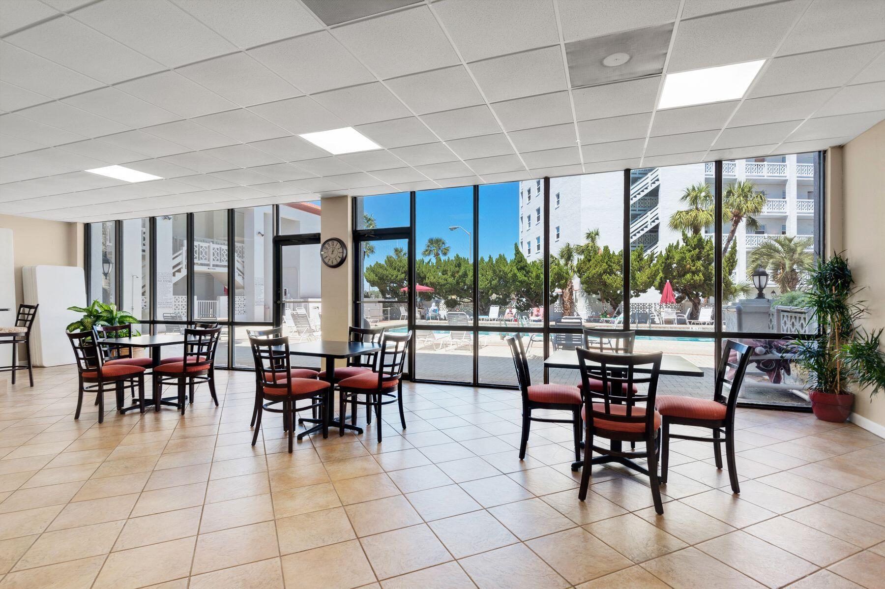 909 Santa Rosa Boulevard 626