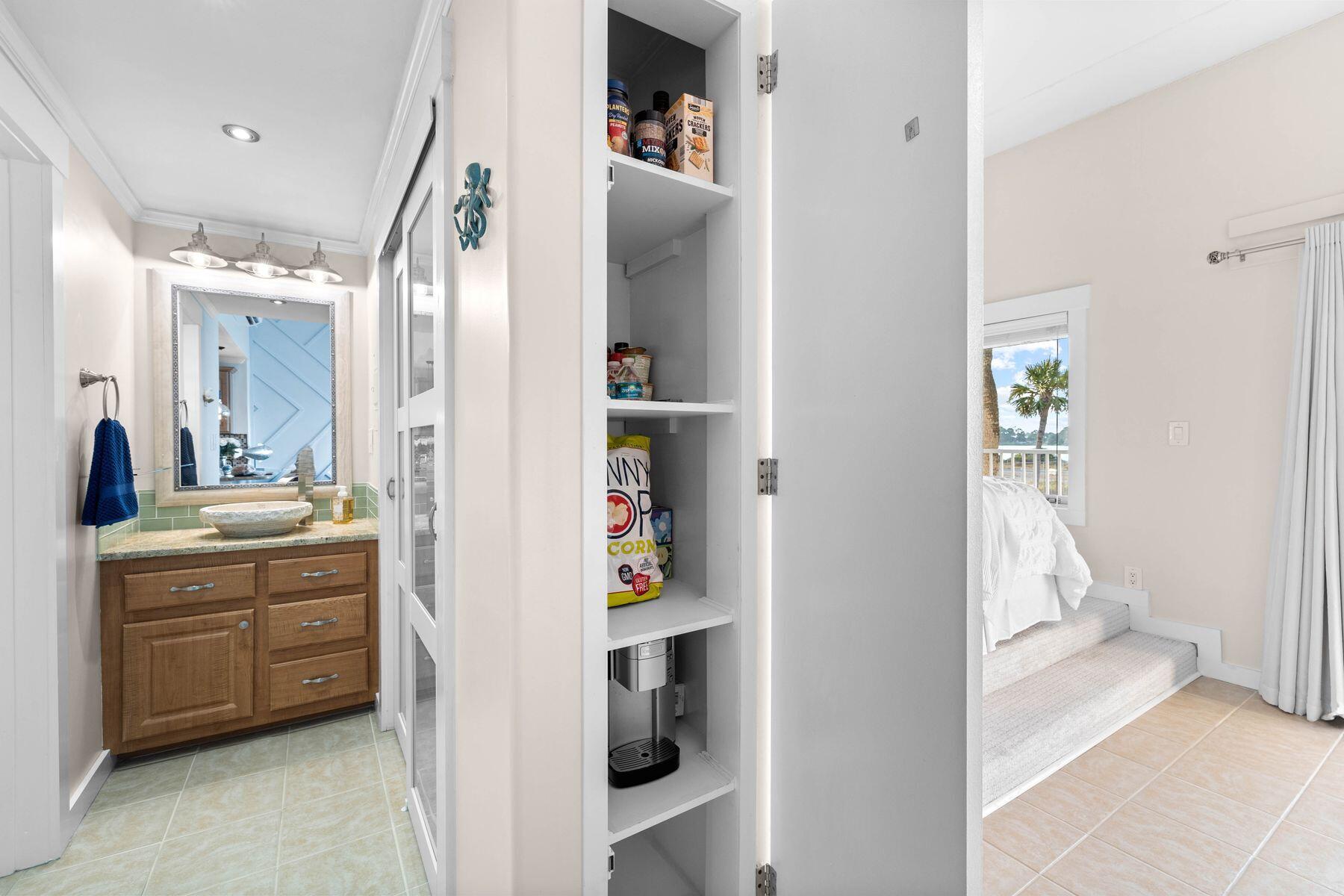 909 Santa Rosa Boulevard 626