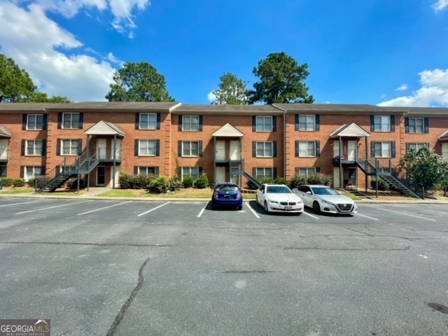 1822 Chandler Road APT 64