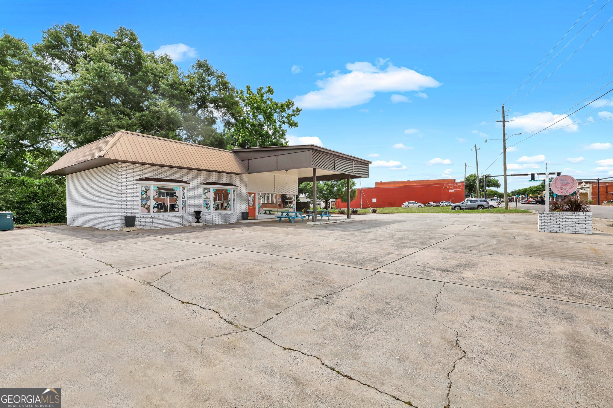 208 N Main Street