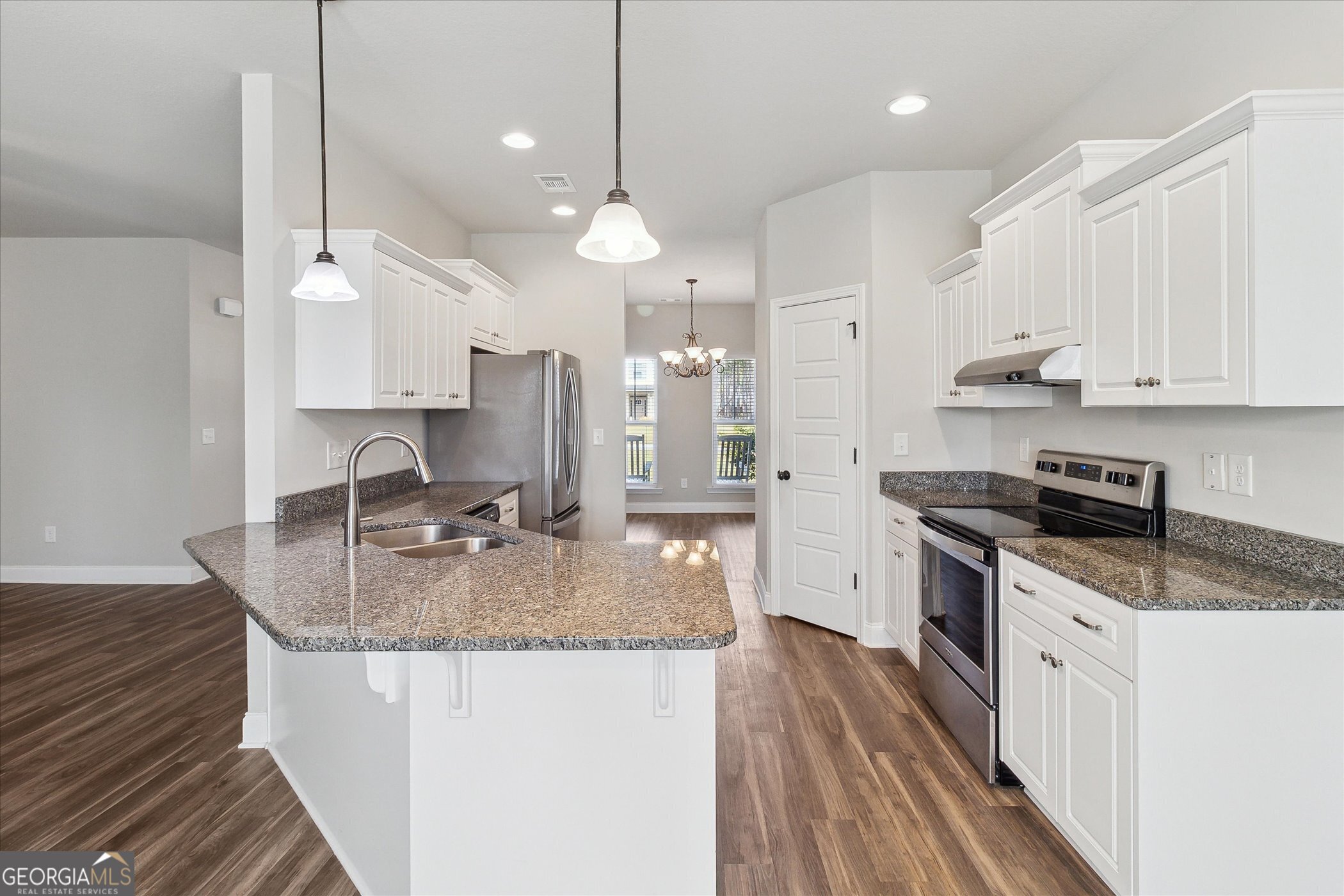 504 Heatherwood Drive