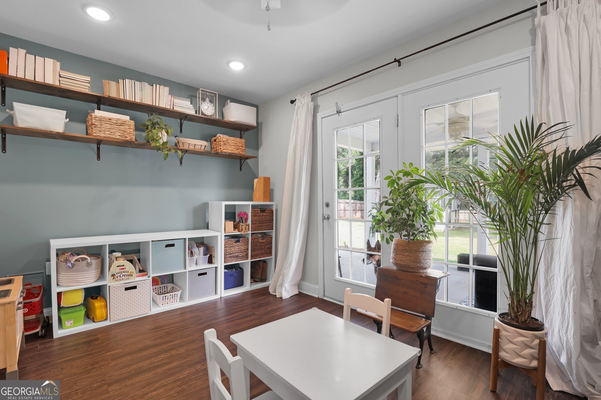 604 Hampstead