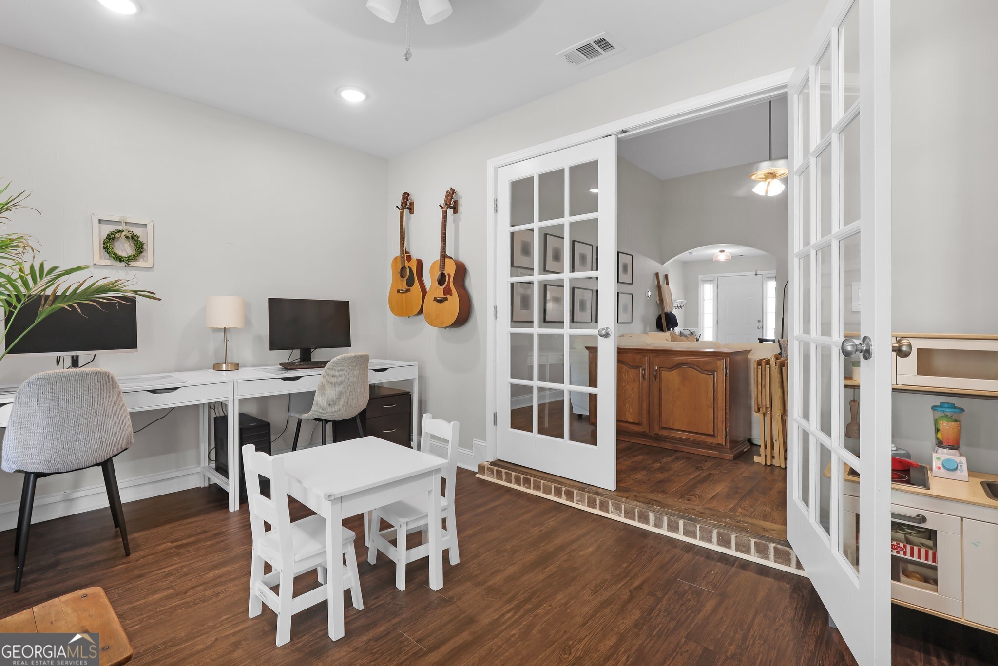 604 Hampstead