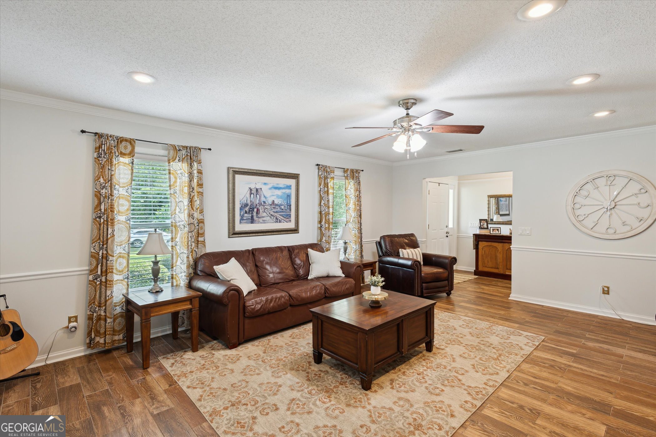 104 Lakeside Court