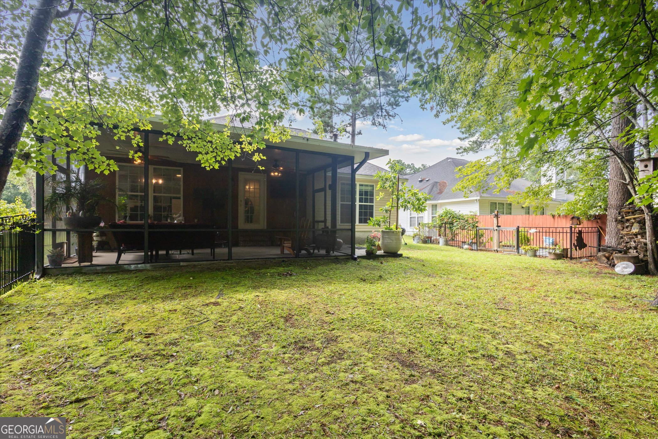 137 Fire Thorn Lane