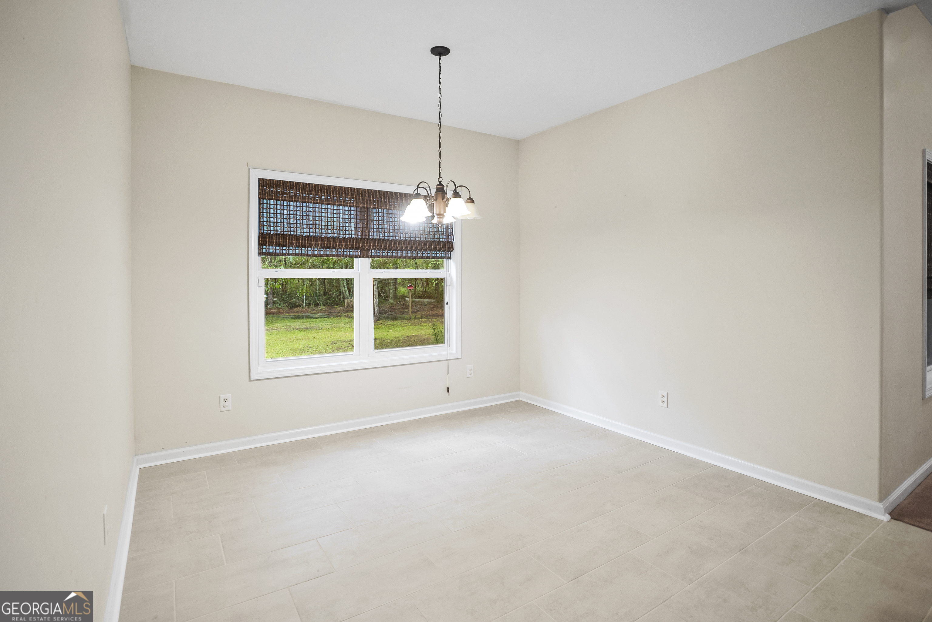 2101 Hendrix Rd