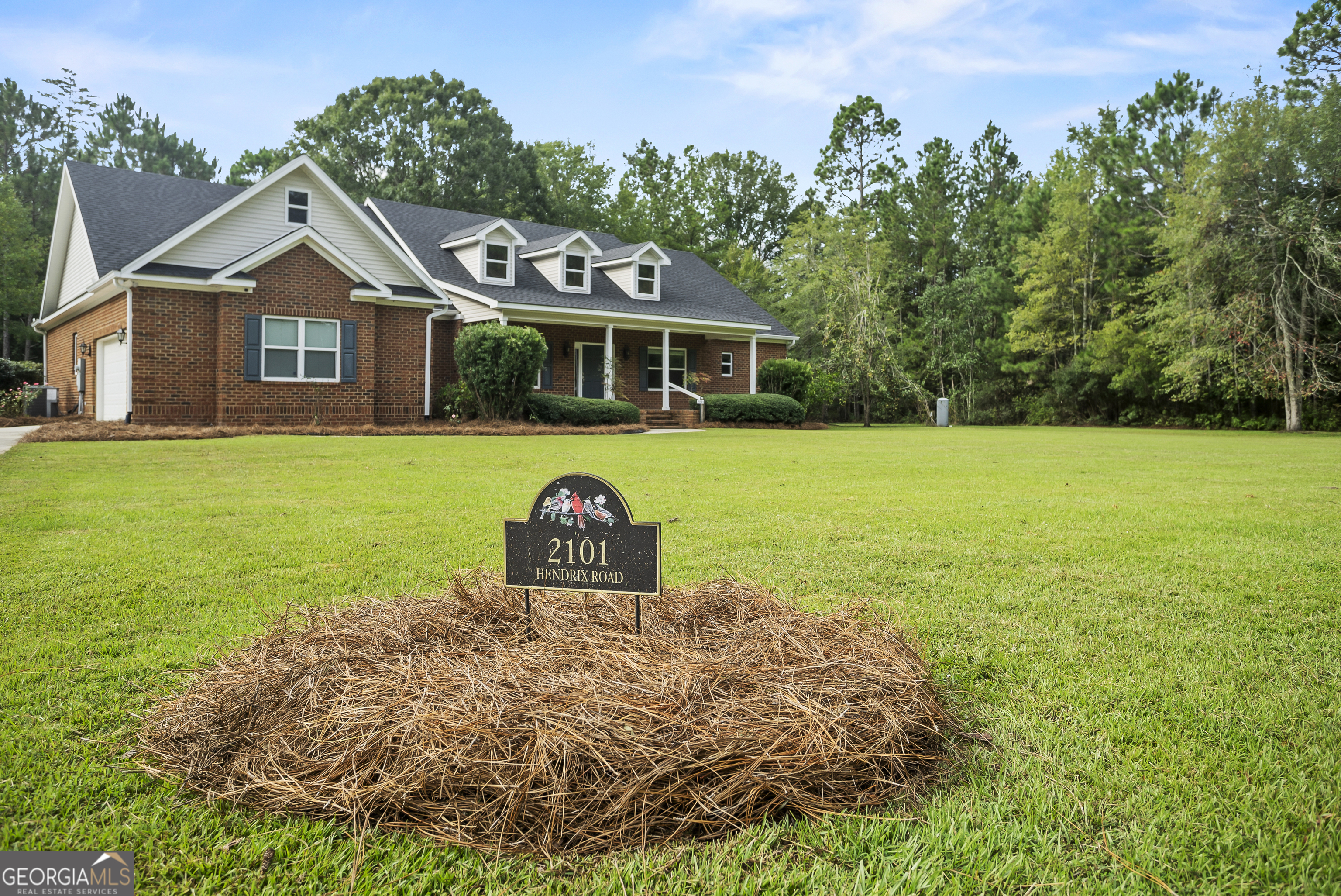 2101 Hendrix Rd