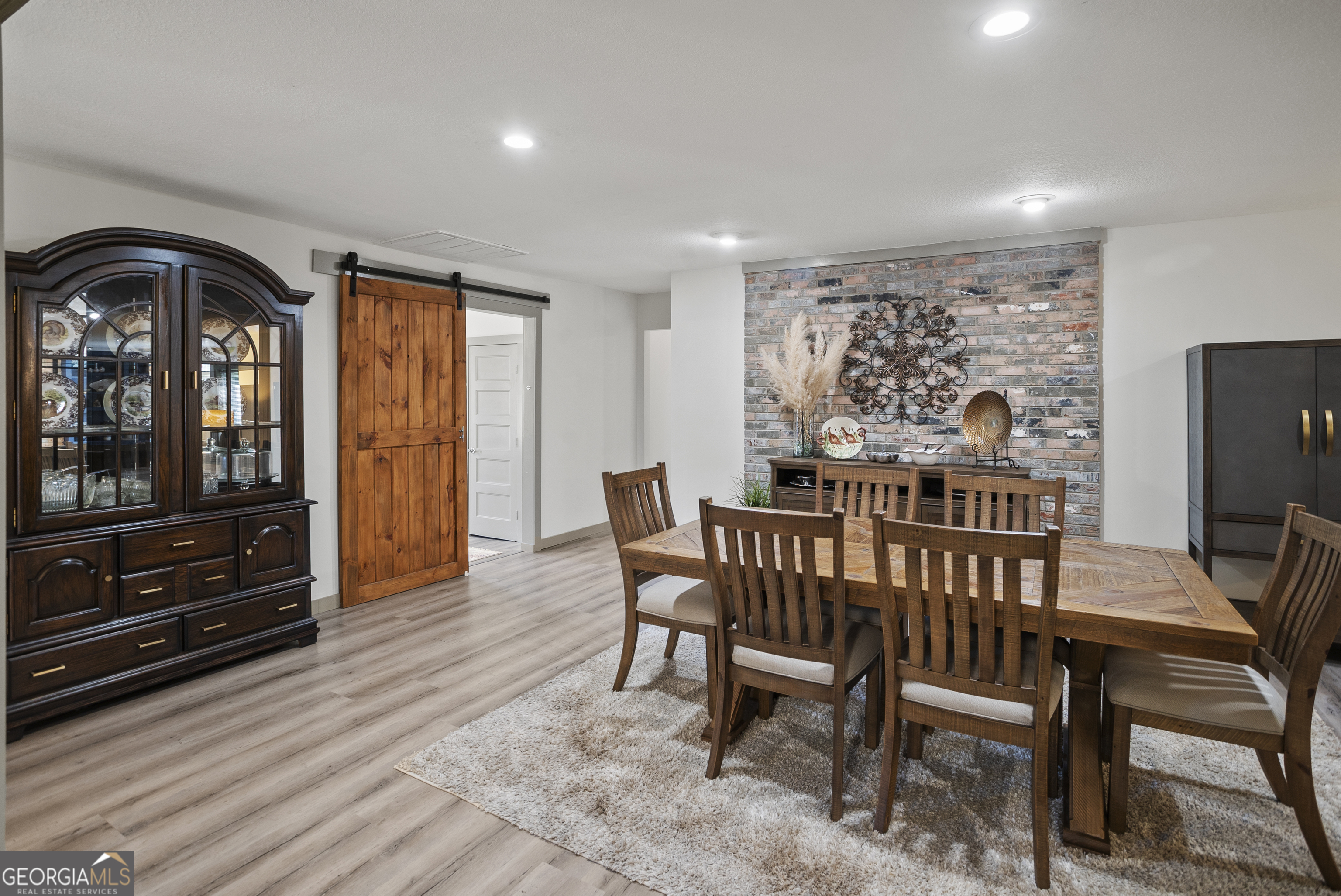 105 Oak Ridge Drive