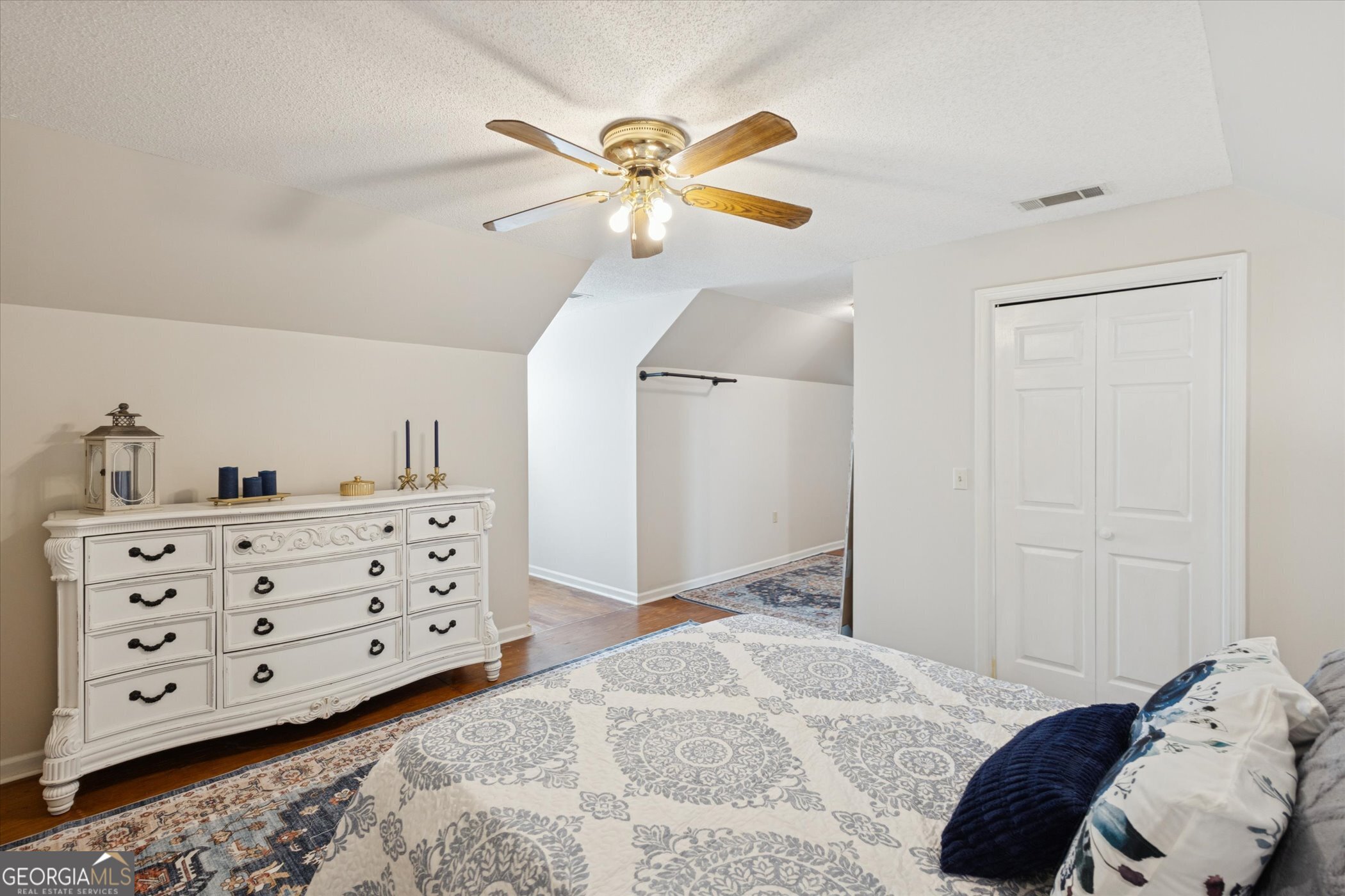 203 Magnolia Place