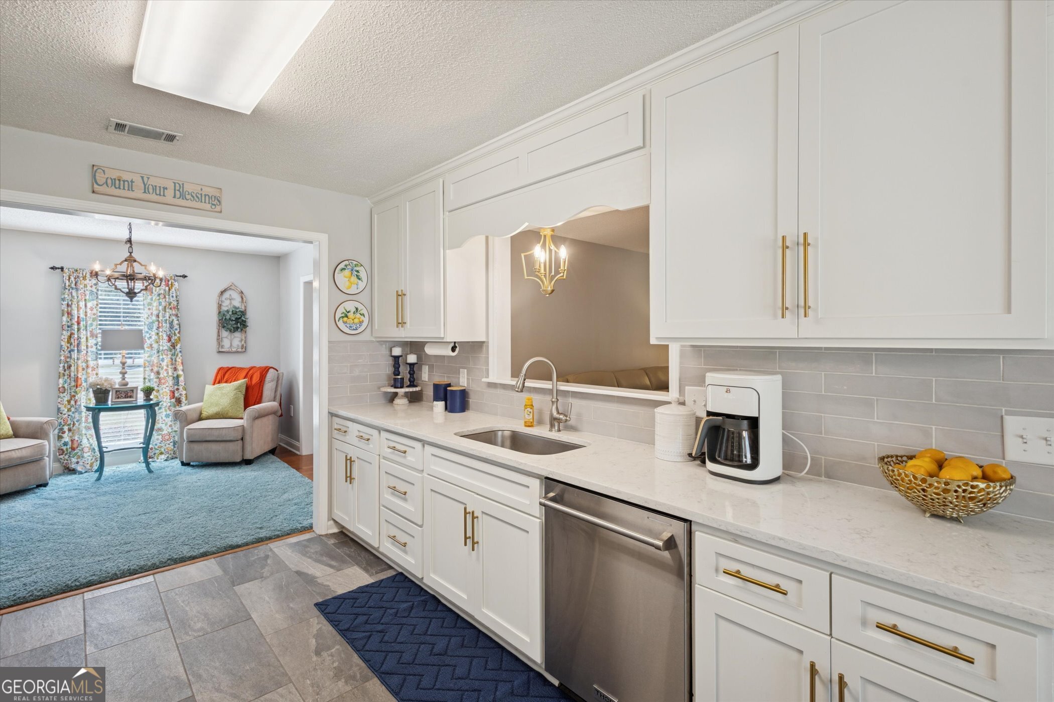 203 Magnolia Place