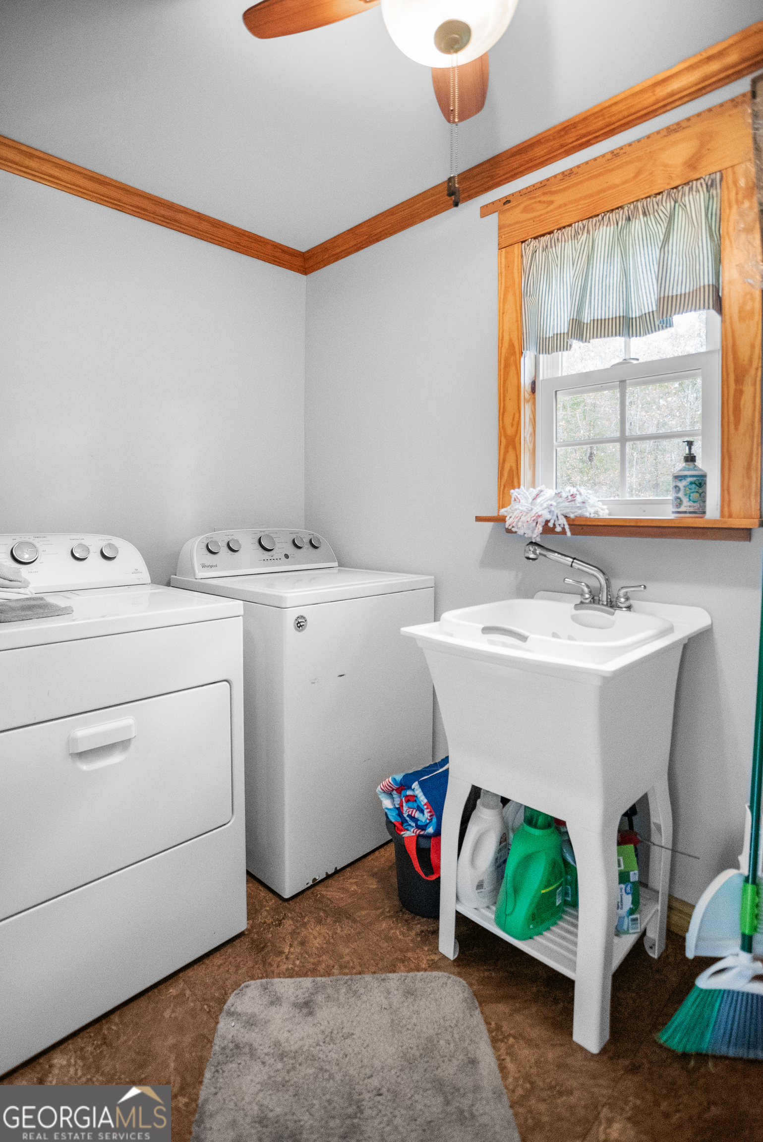 418 Oglesby Pond Lane