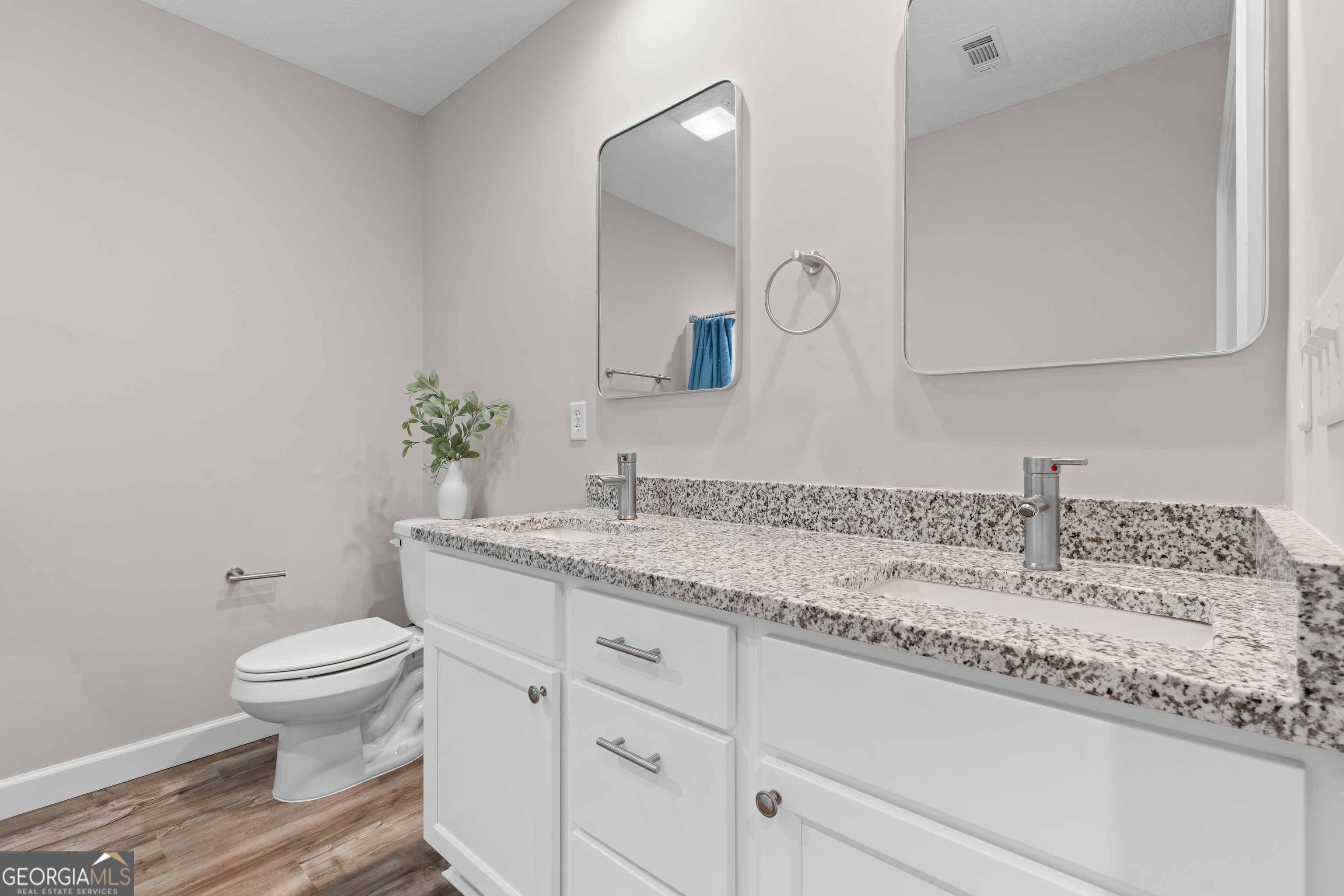 199 NE Flowers Spur Road