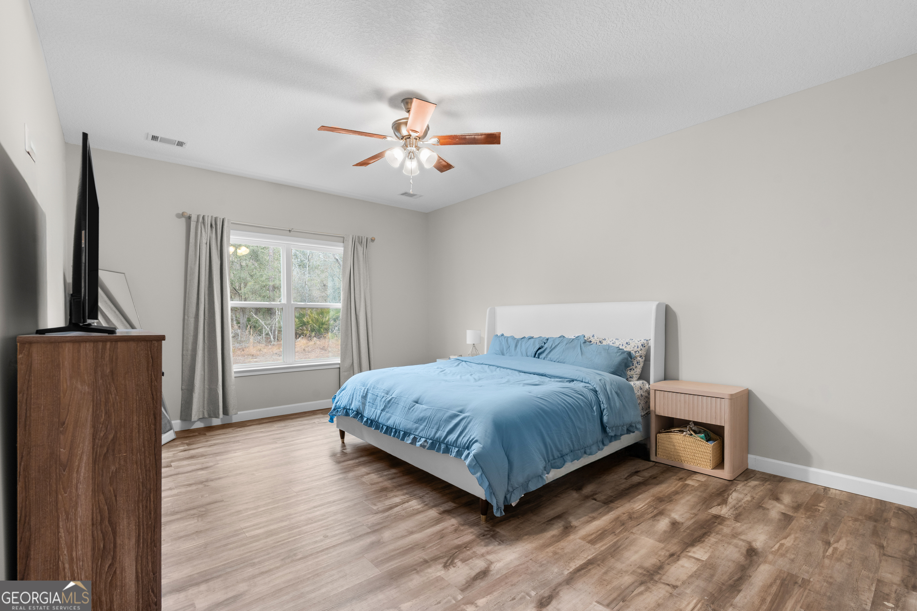 199 NE Flowers Spur Road