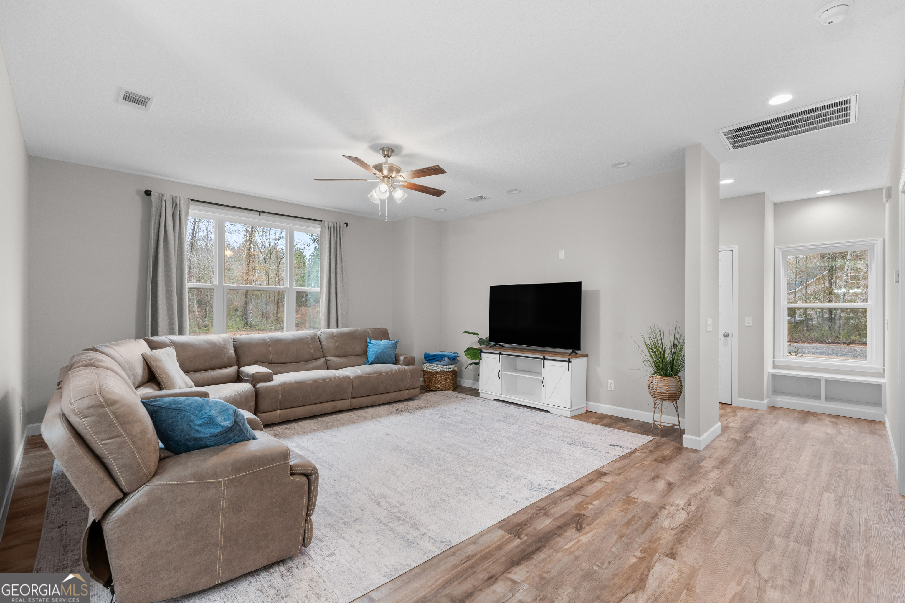 199 NE Flowers Spur Road