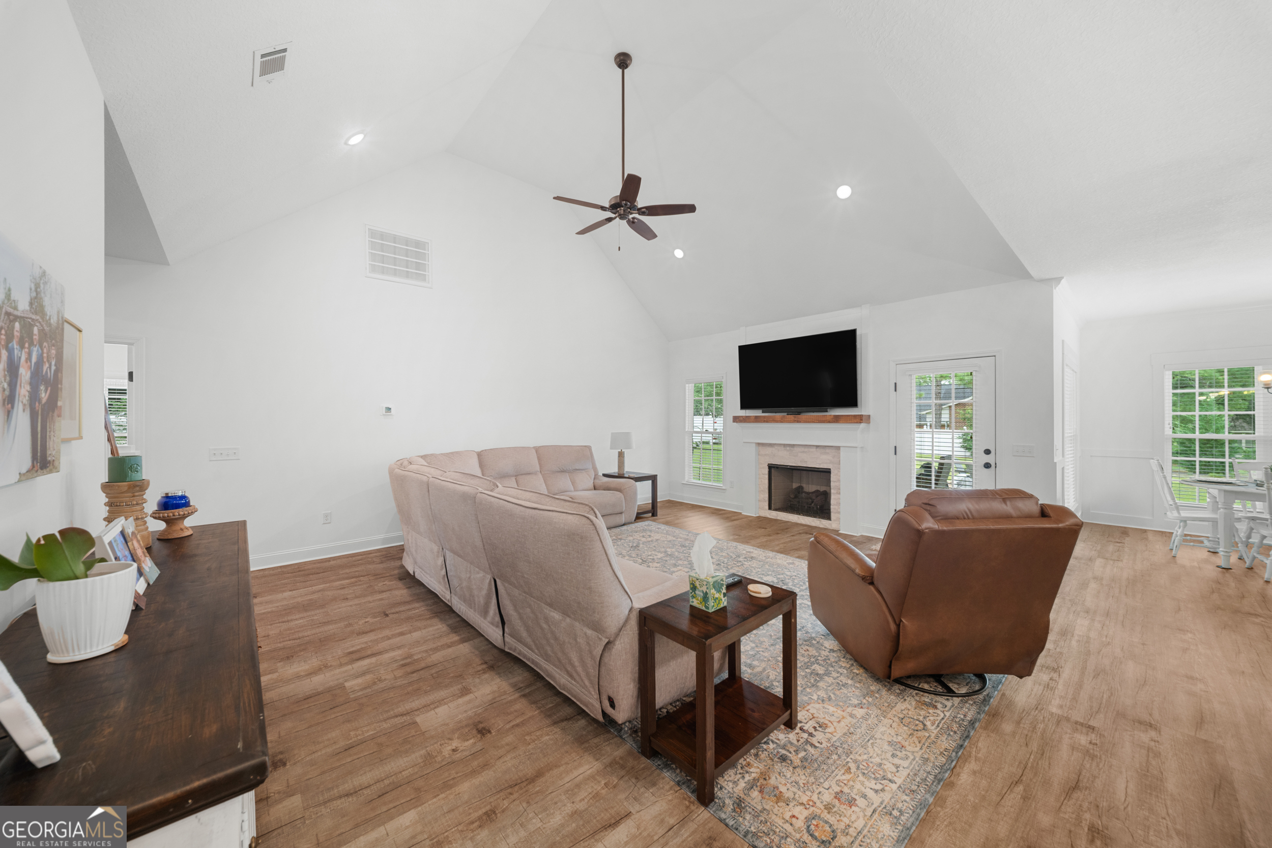 3009 Hawks Ridge Drive