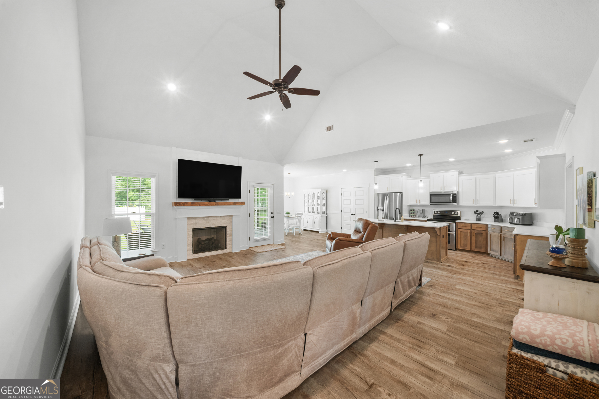 3009 Hawks Ridge Drive