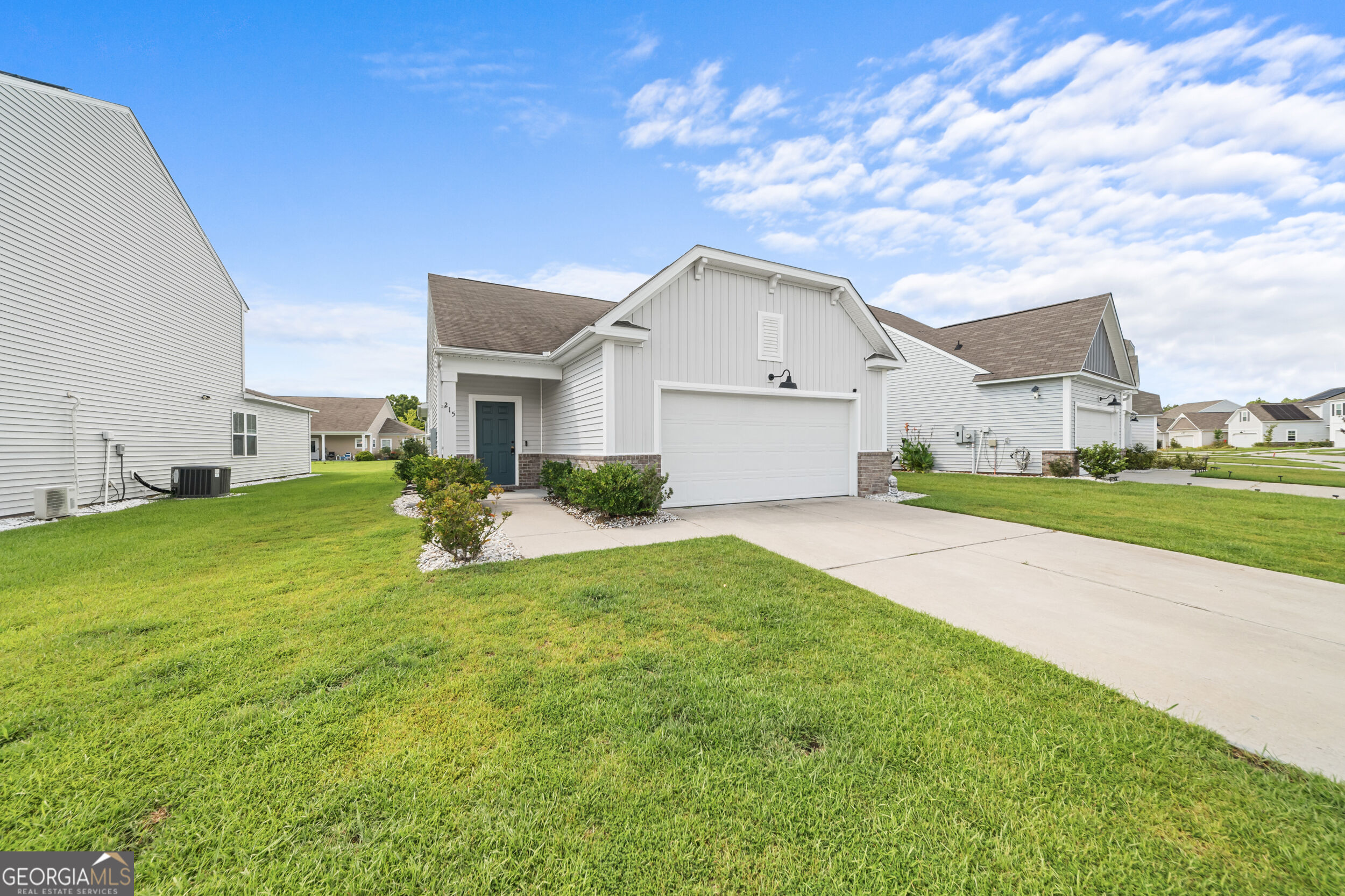 215 Crabapple Circle