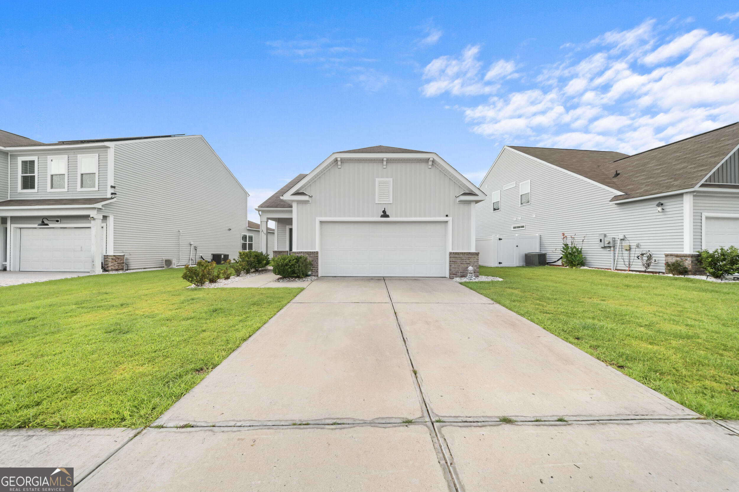 215 Crabapple Circle