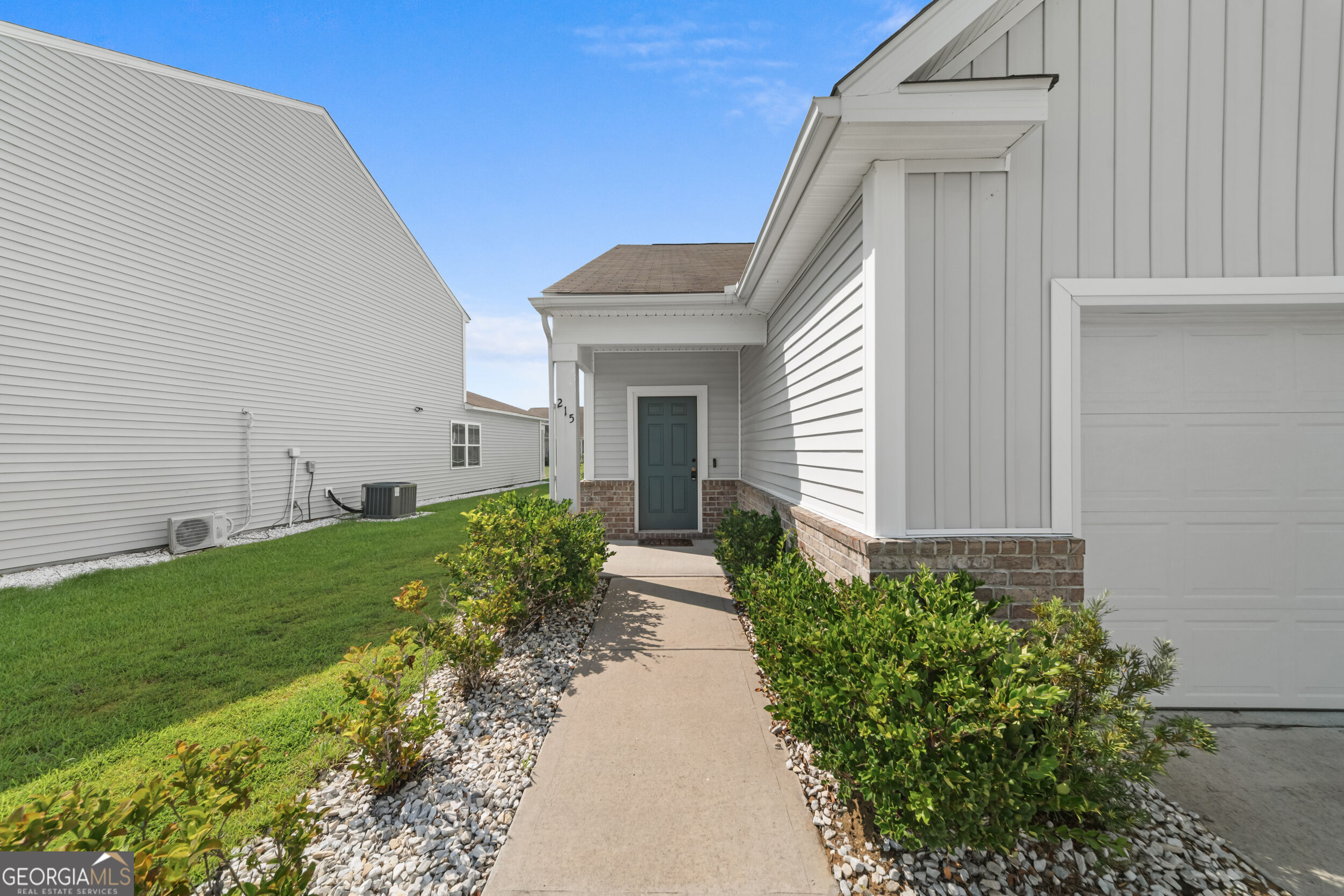 215 Crabapple Circle