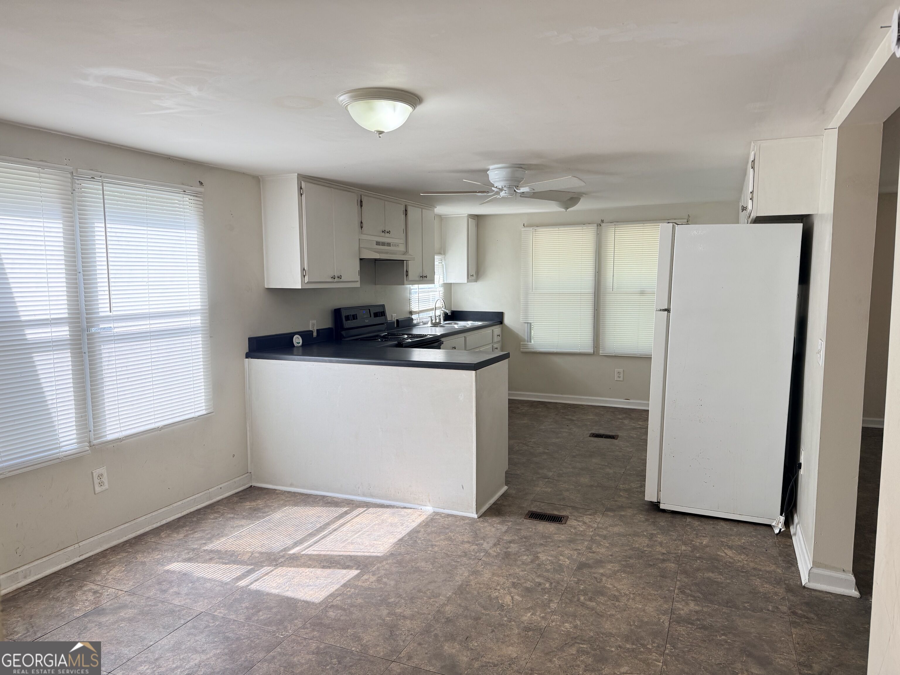 587 Kendricks Road