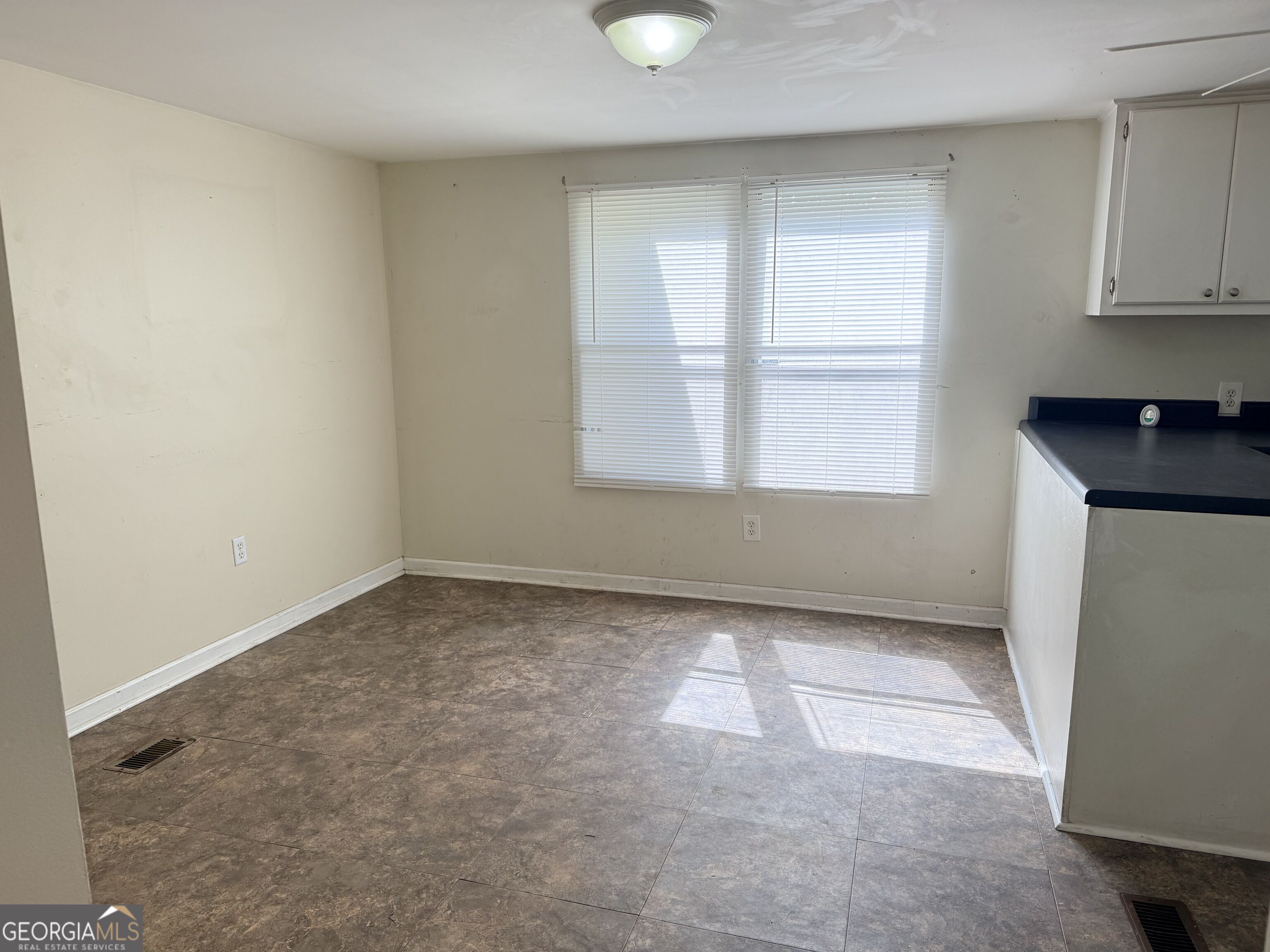 587 Kendricks Road