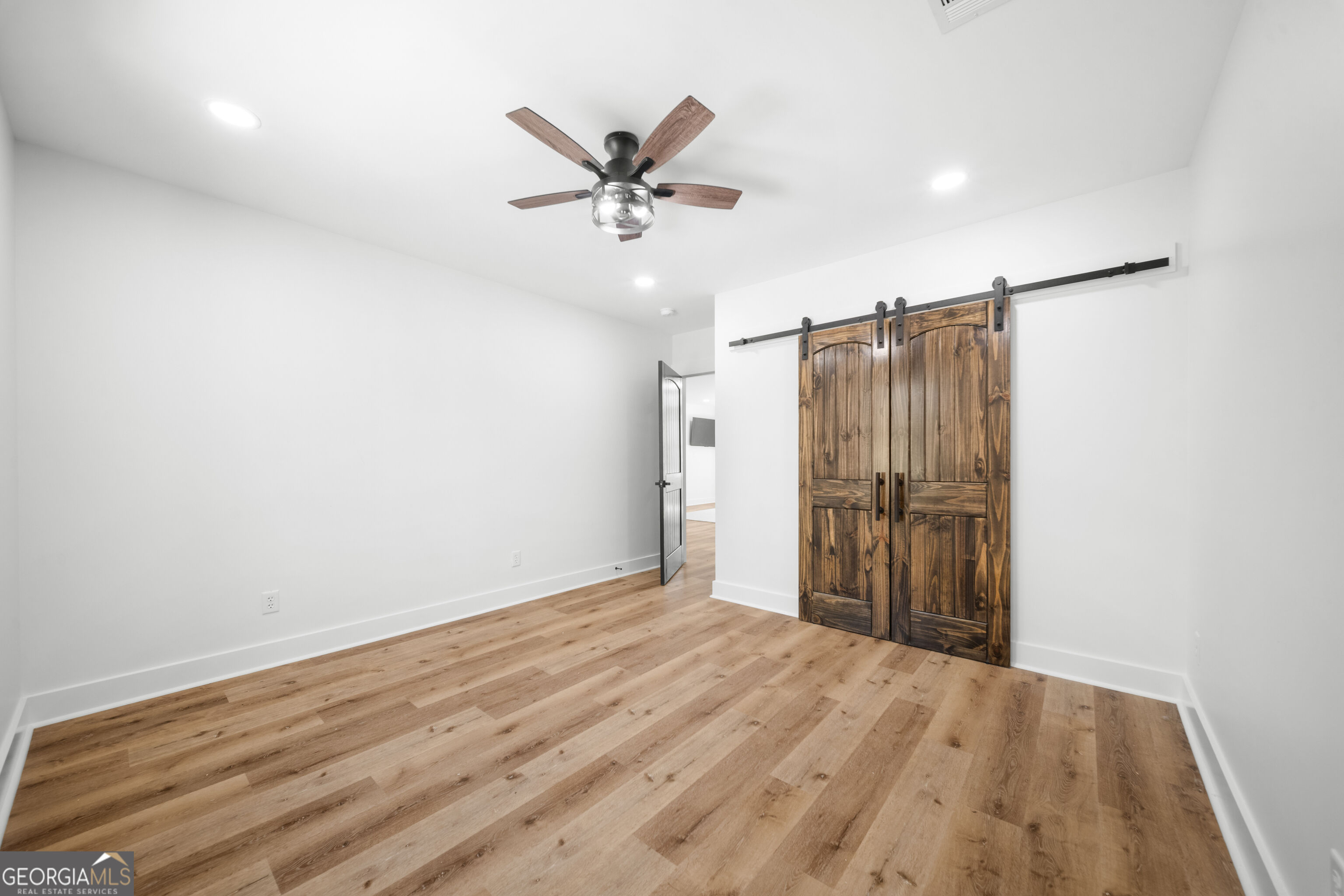 146 Rolling Hills Road