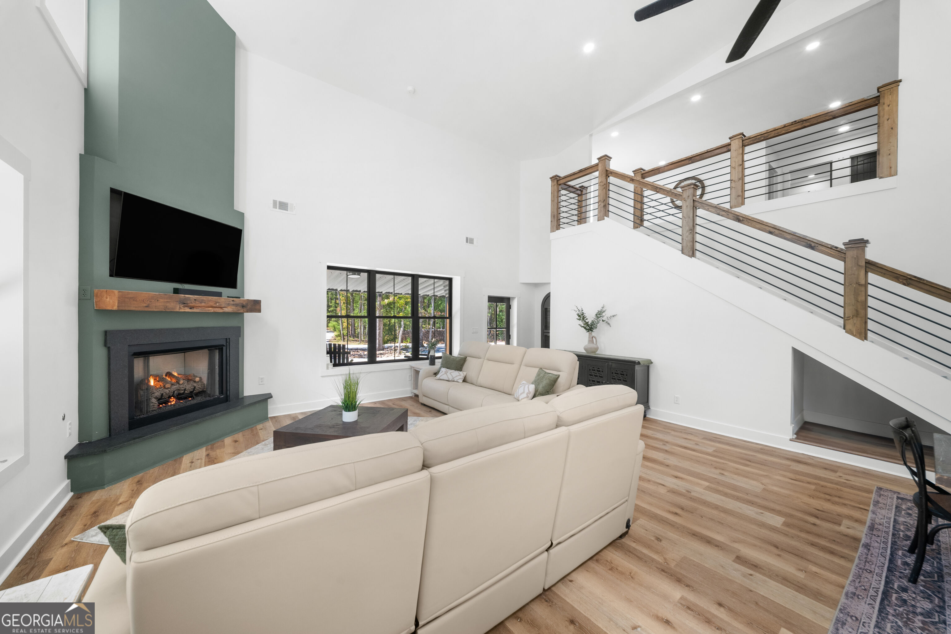 146 Rolling Hills Road