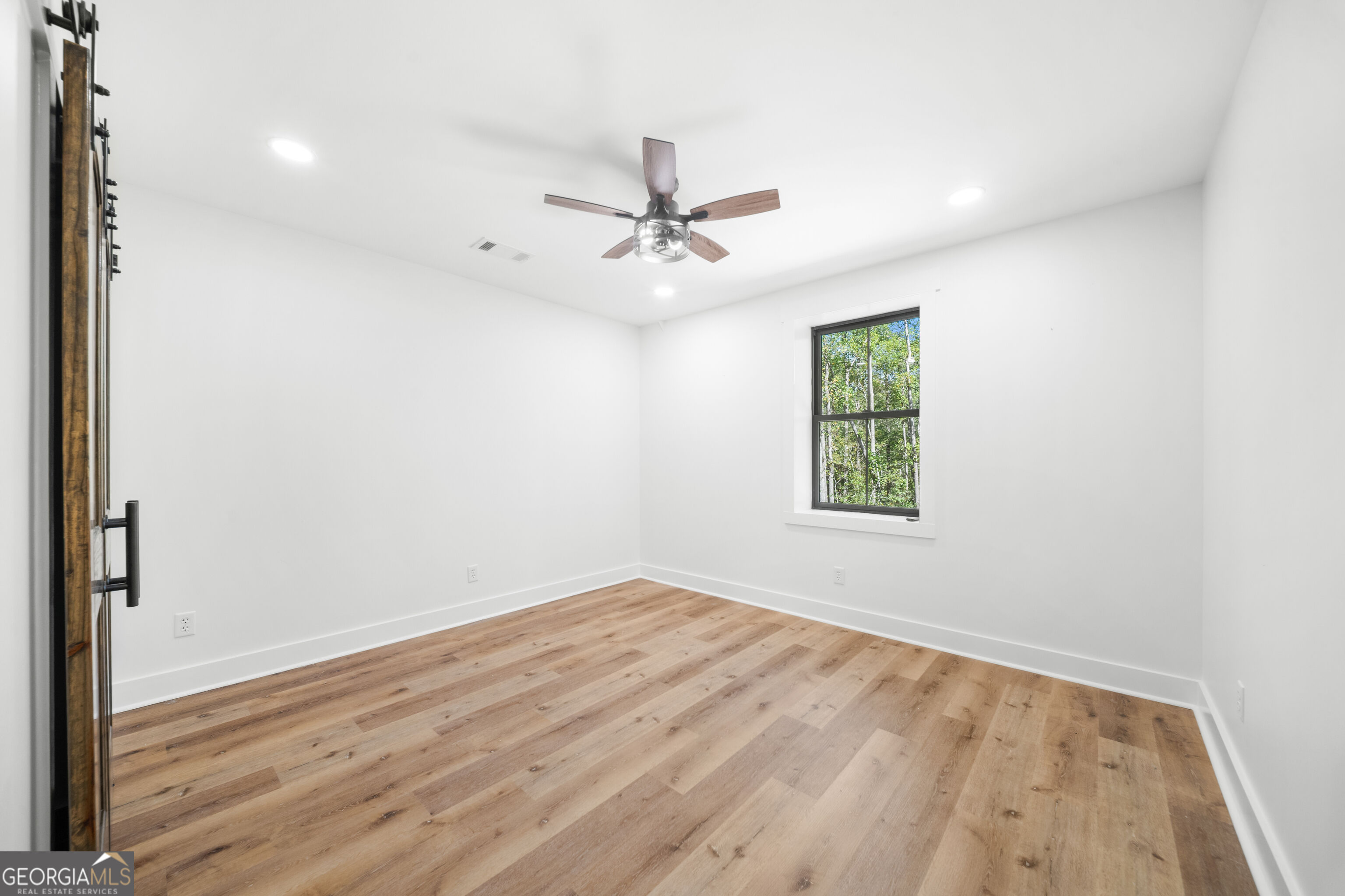 146 Rolling Hills Road