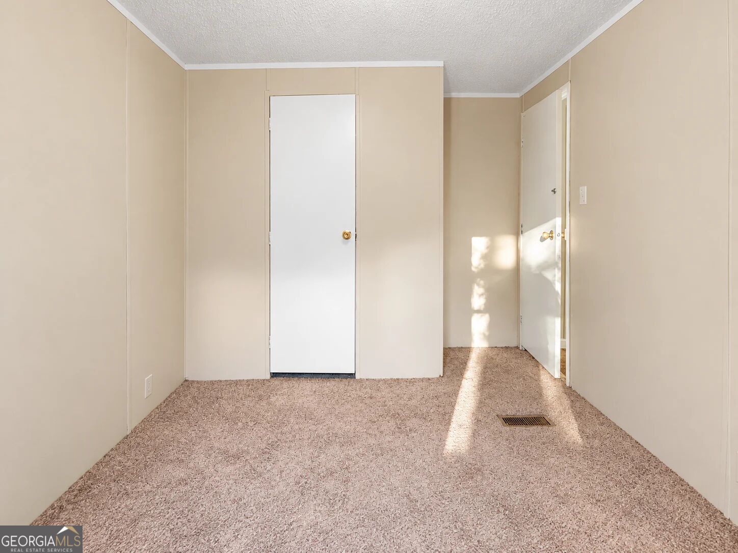 3593 B B Lane