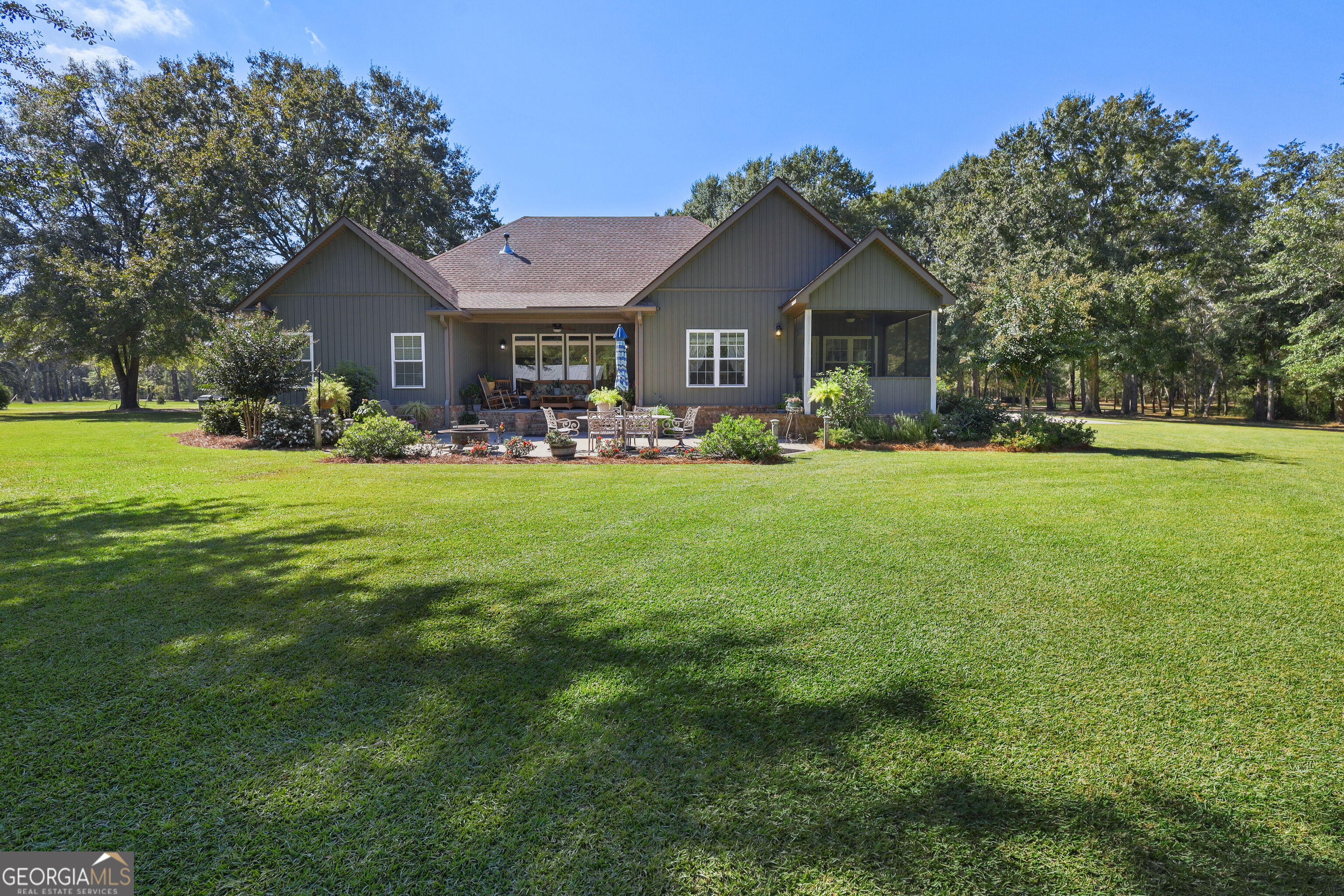 255 Rogers Circle