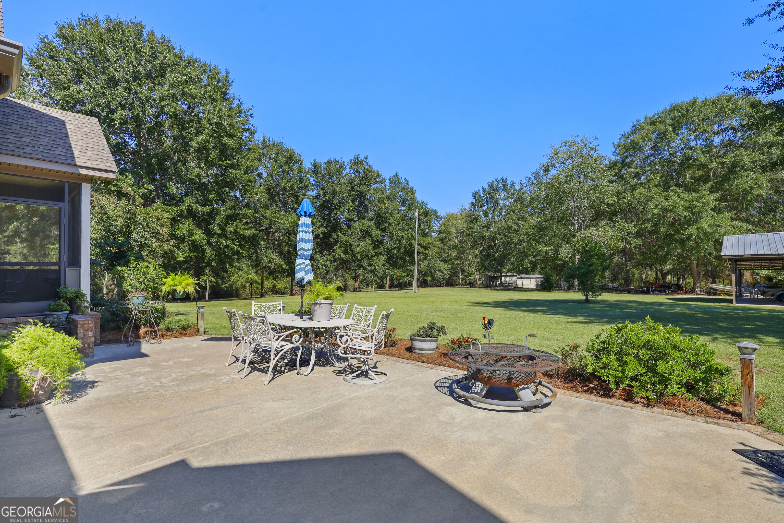 255 Rogers Circle