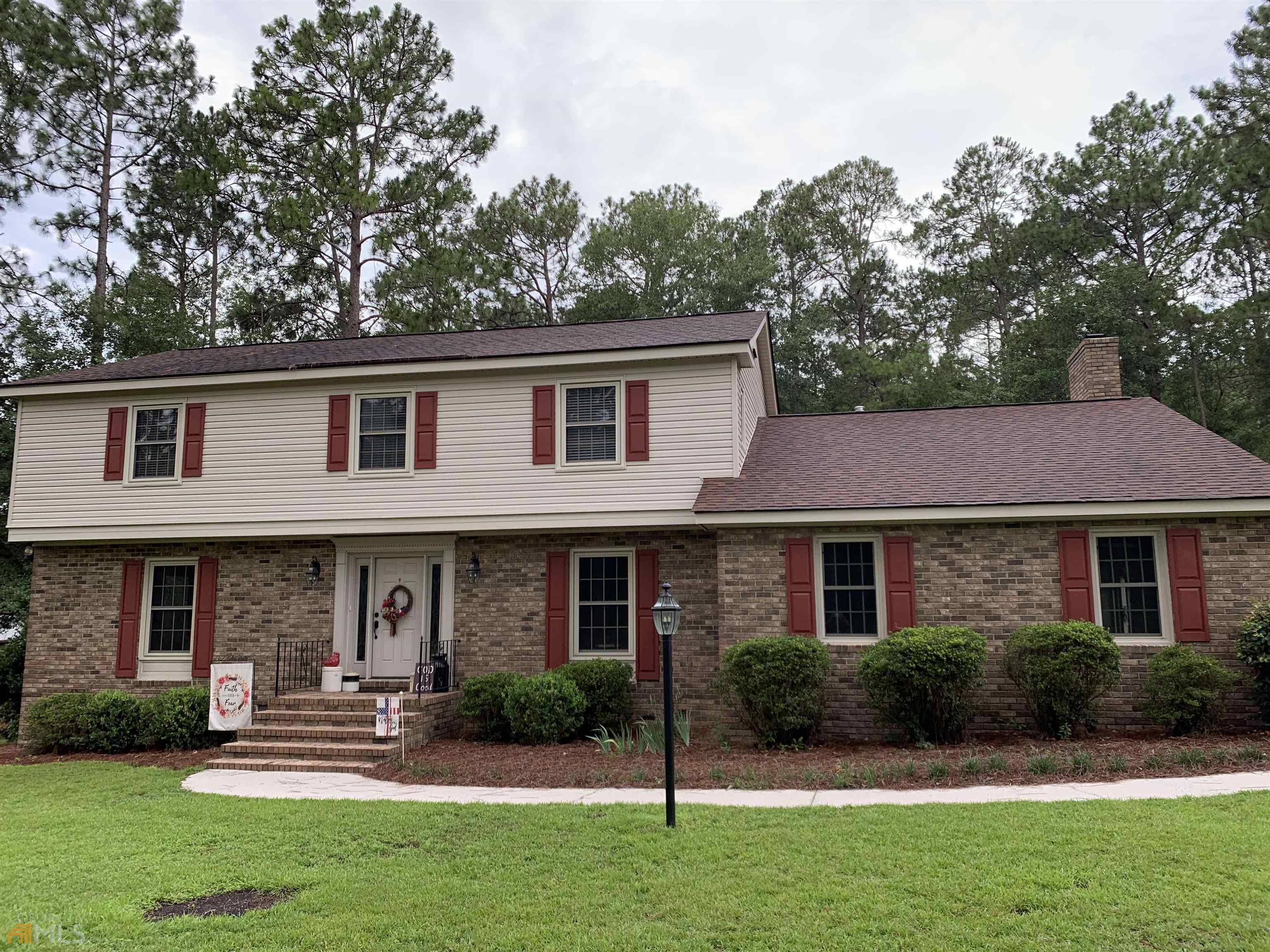 127 Ramblewood Dr.