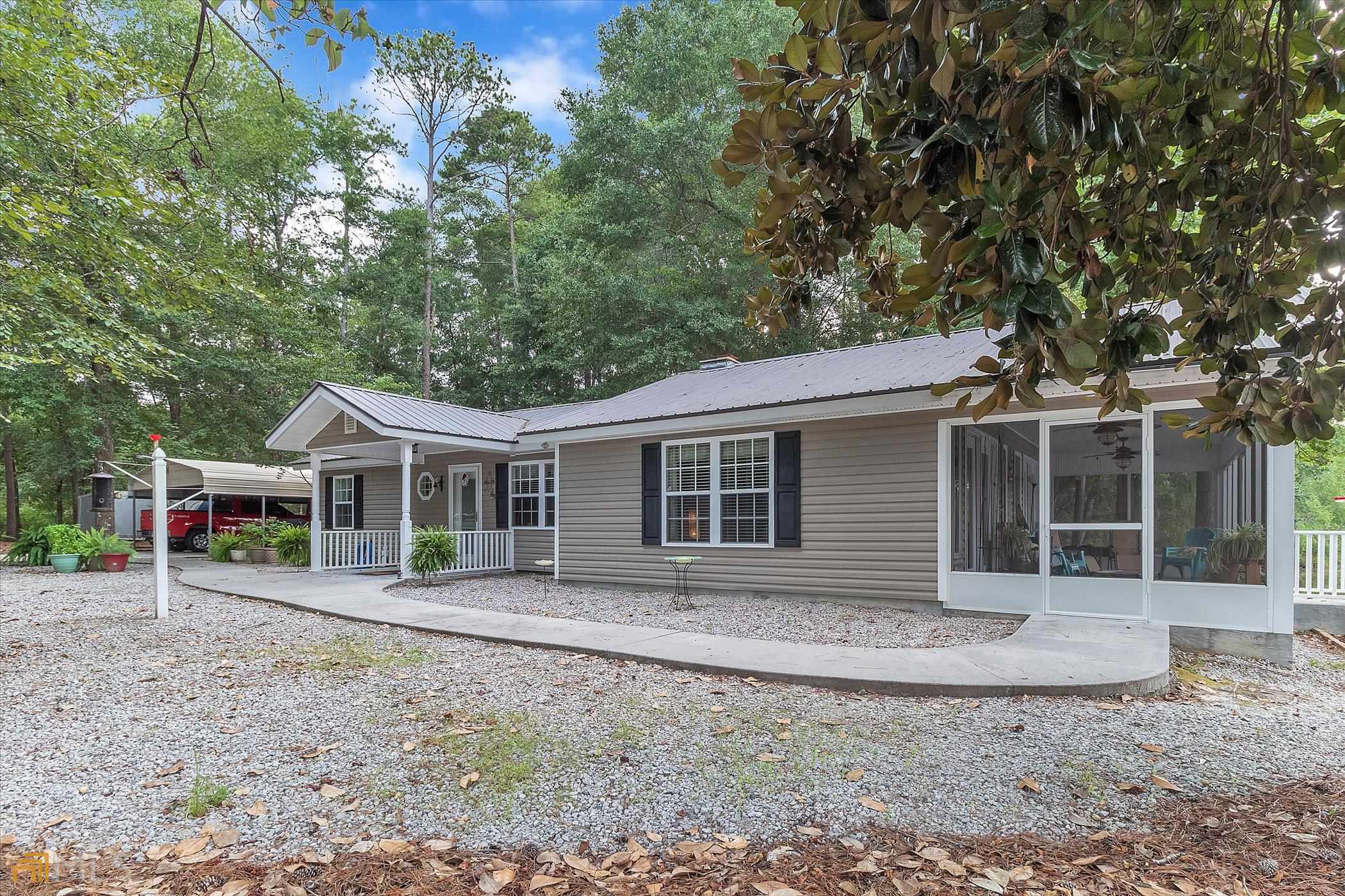 10 Lake Ohoopee