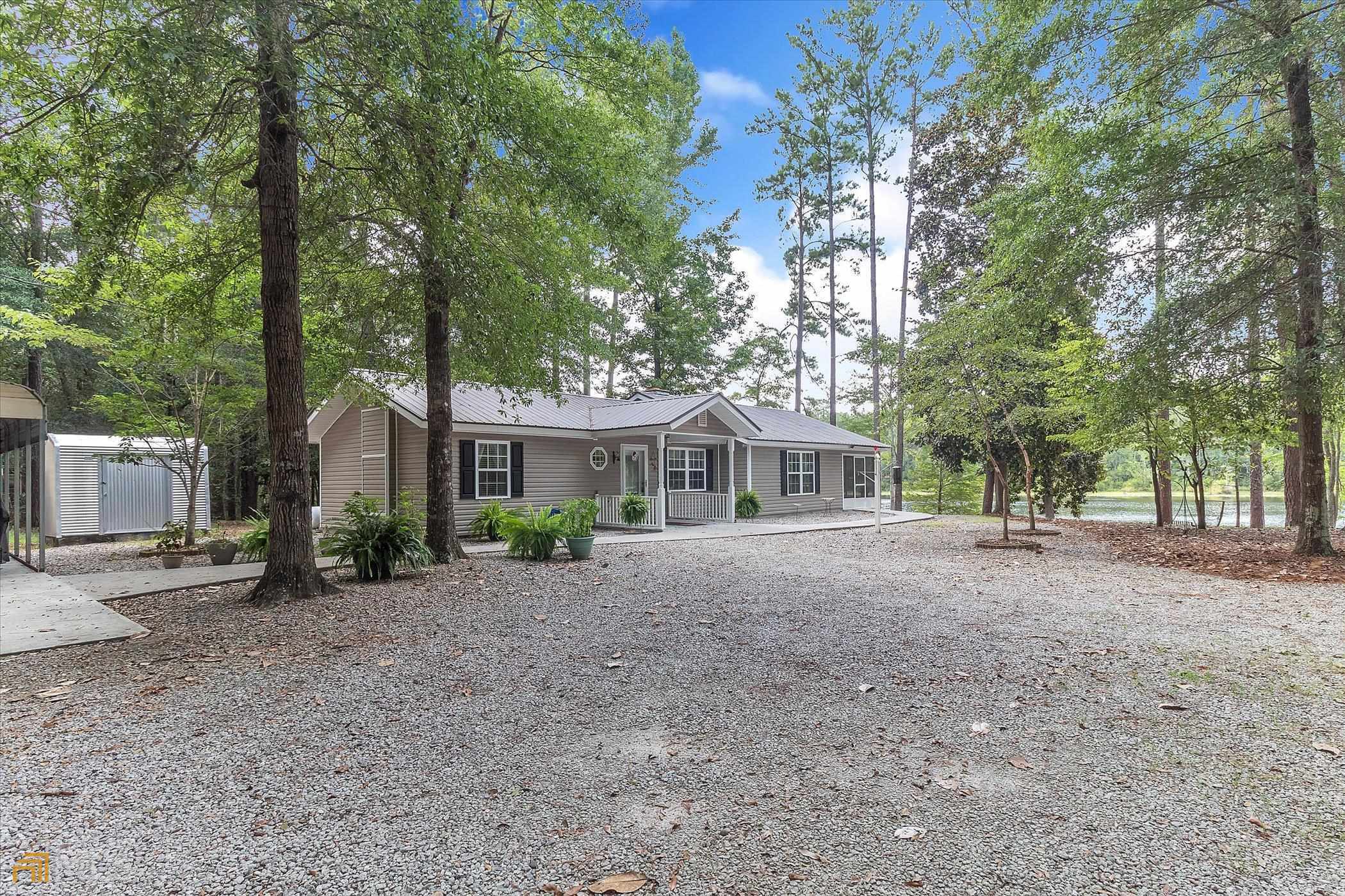 10 Lake Ohoopee