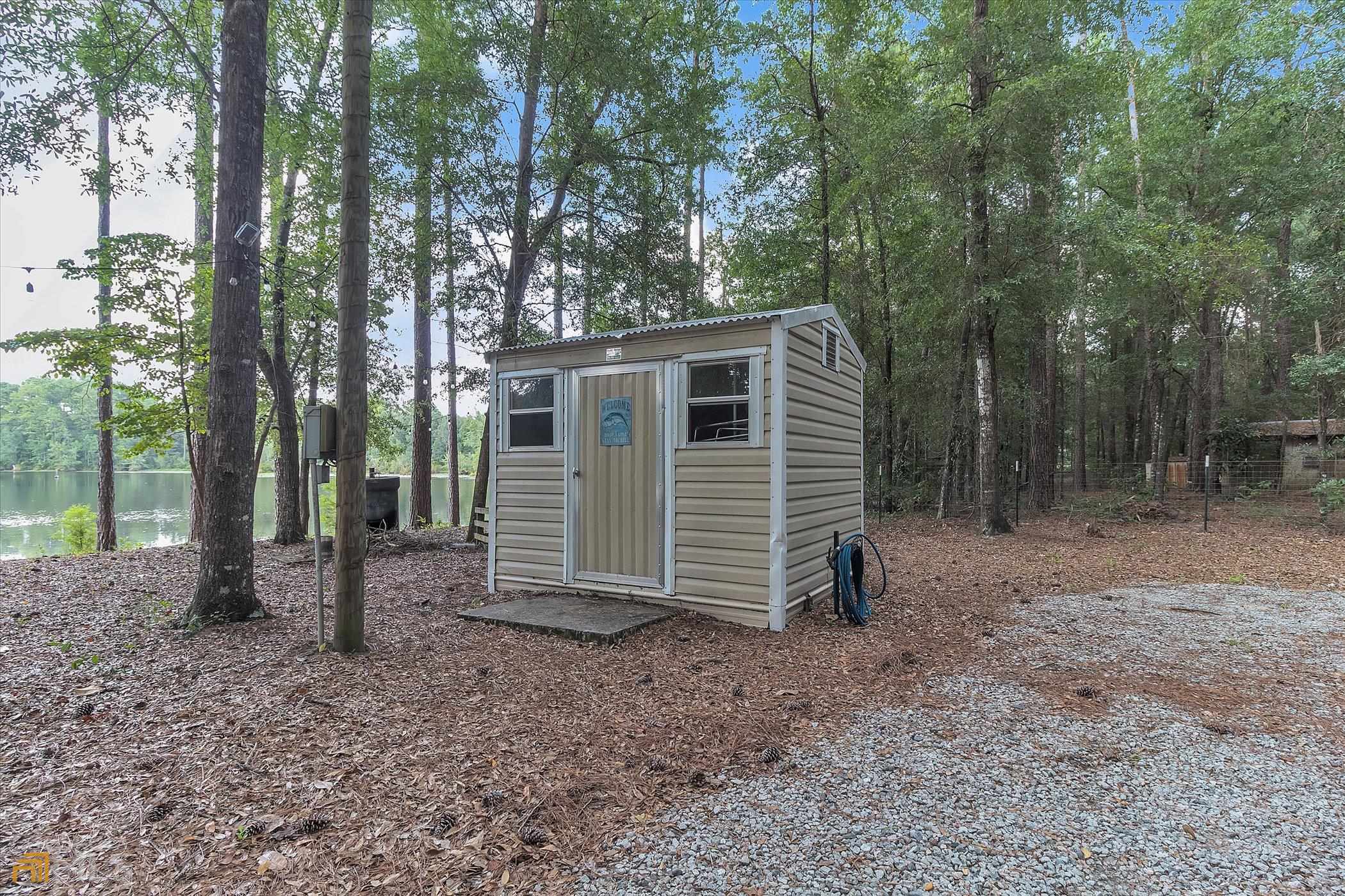 10 Lake Ohoopee