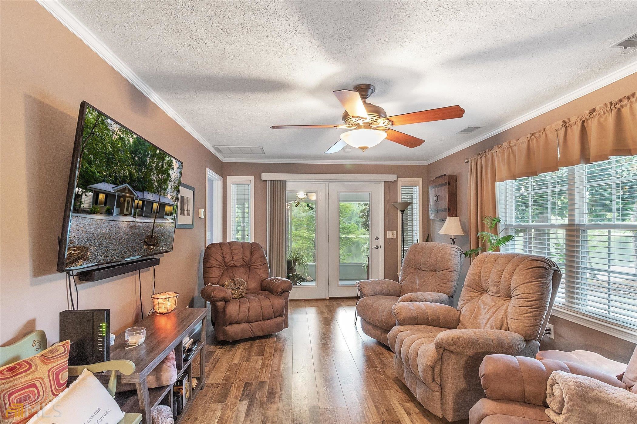 10 Lake Ohoopee
