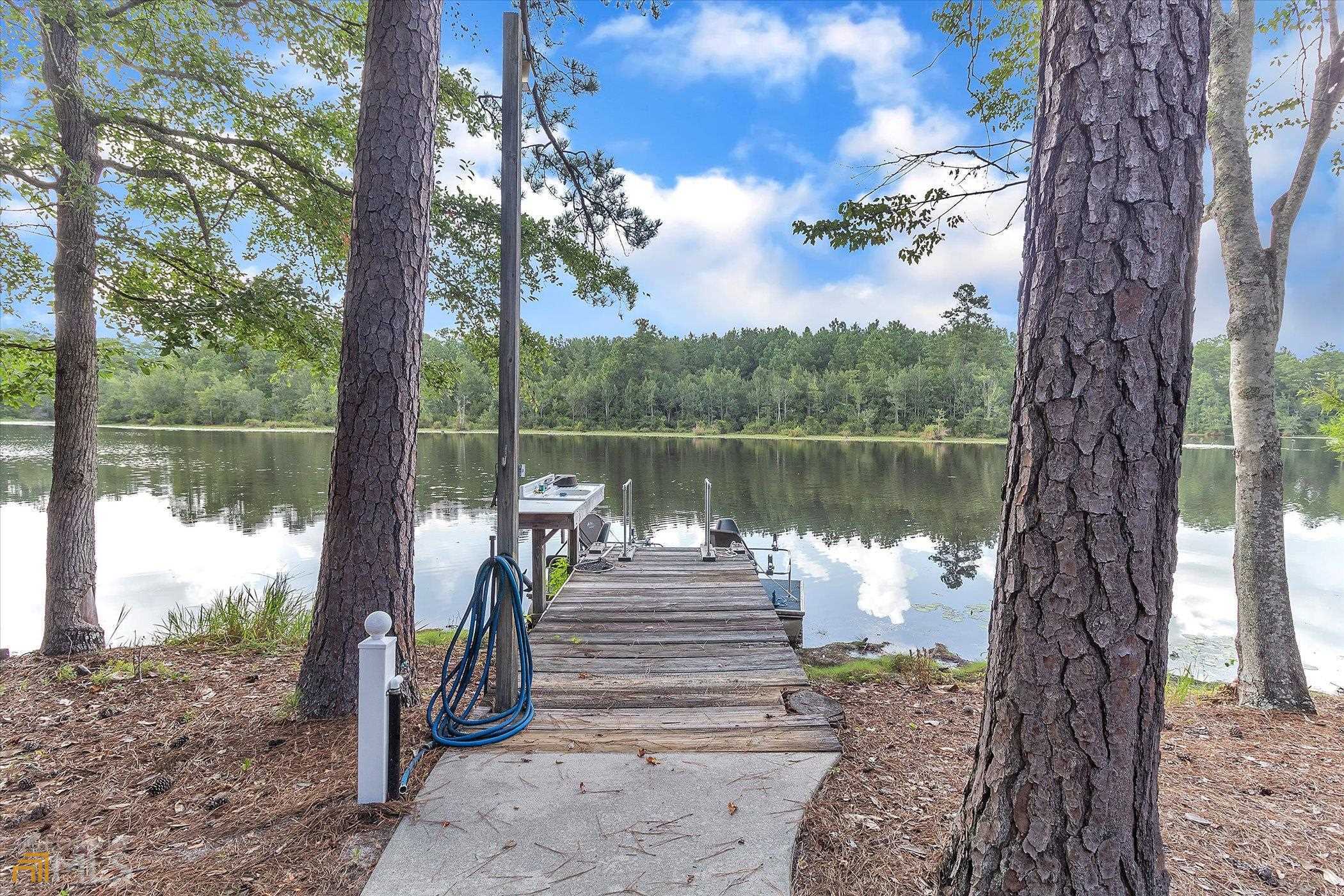 10 Lake Ohoopee