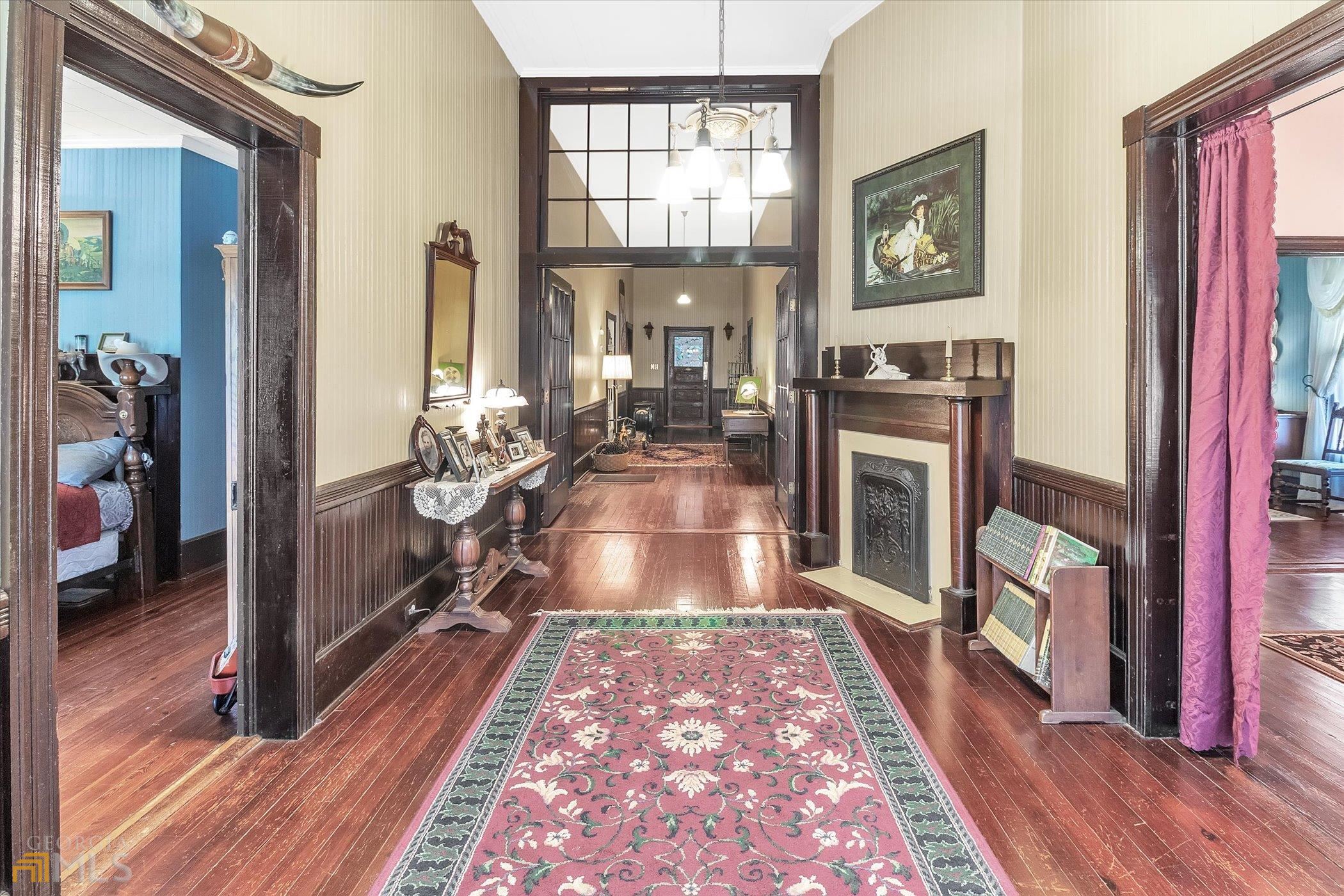 512 S Main Street