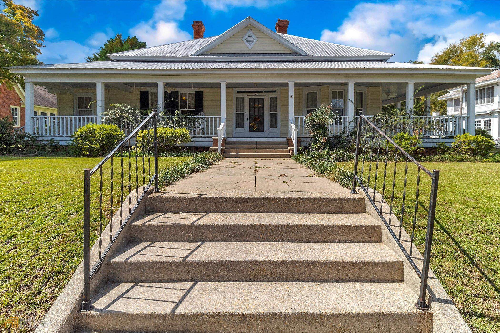 512 S Main Street