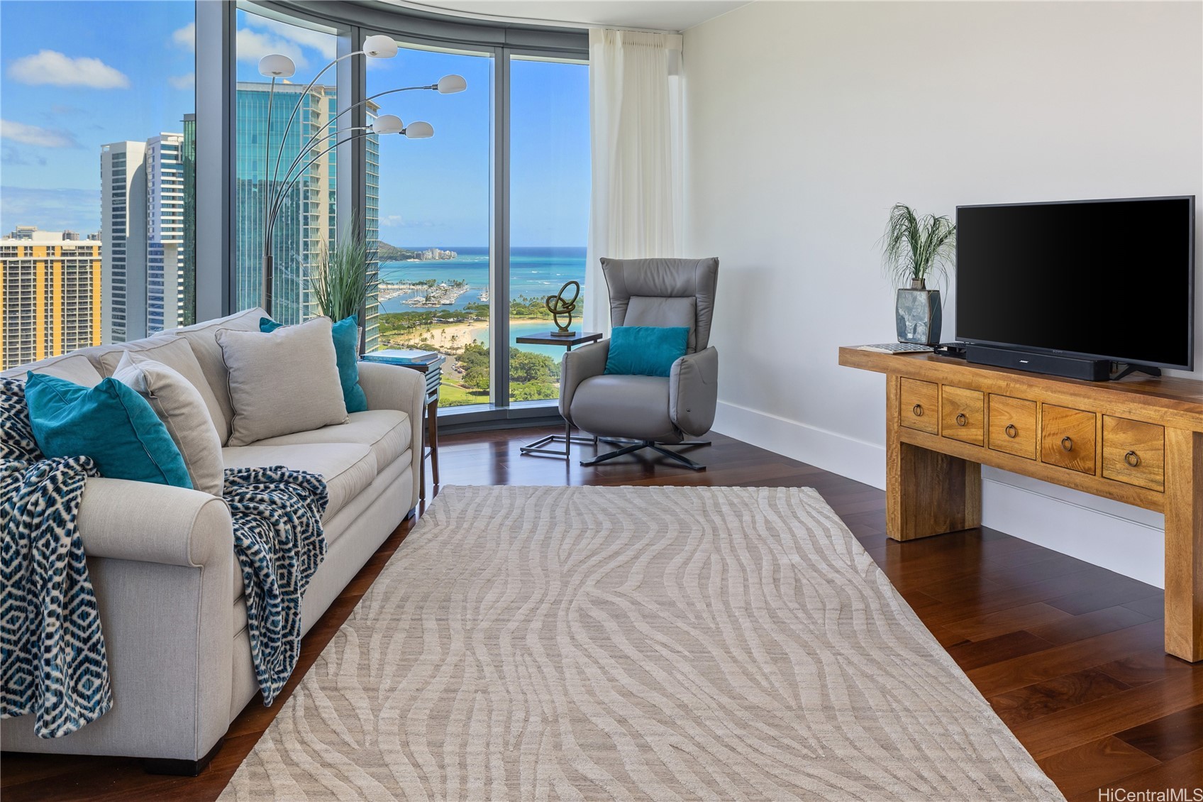 1108 Auahi Street 2808