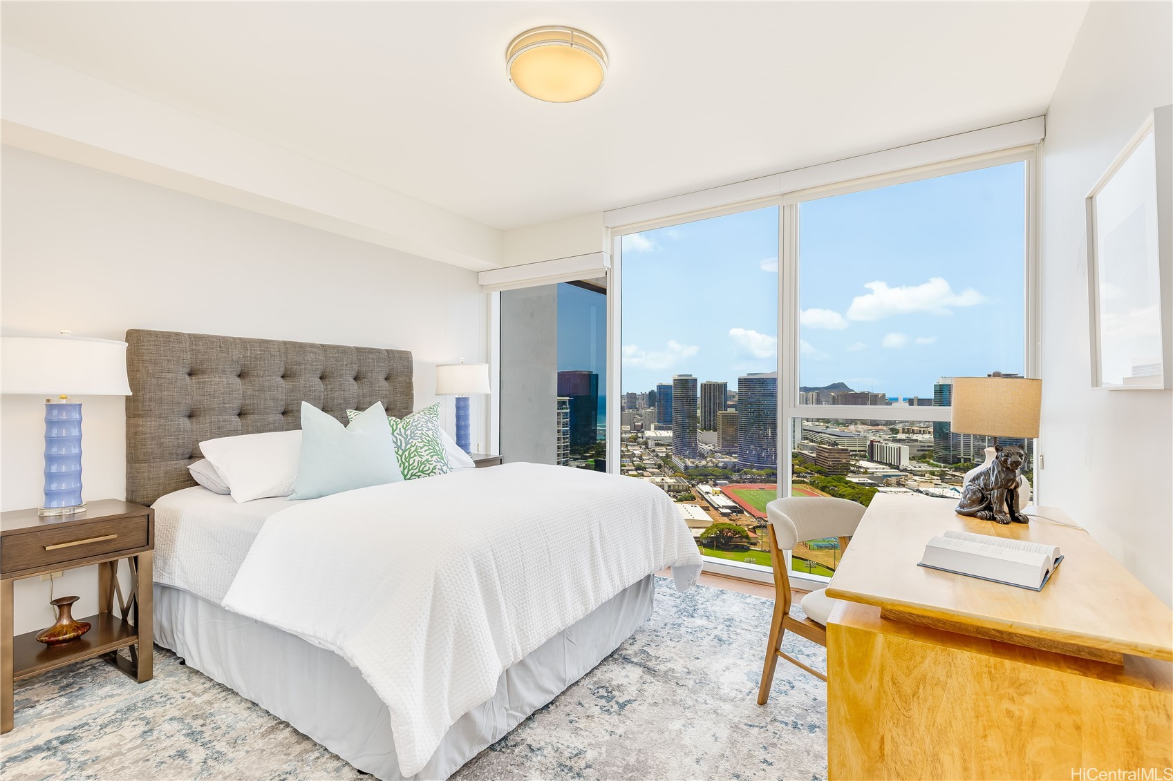 888 Kapiolani Boulevard 3805