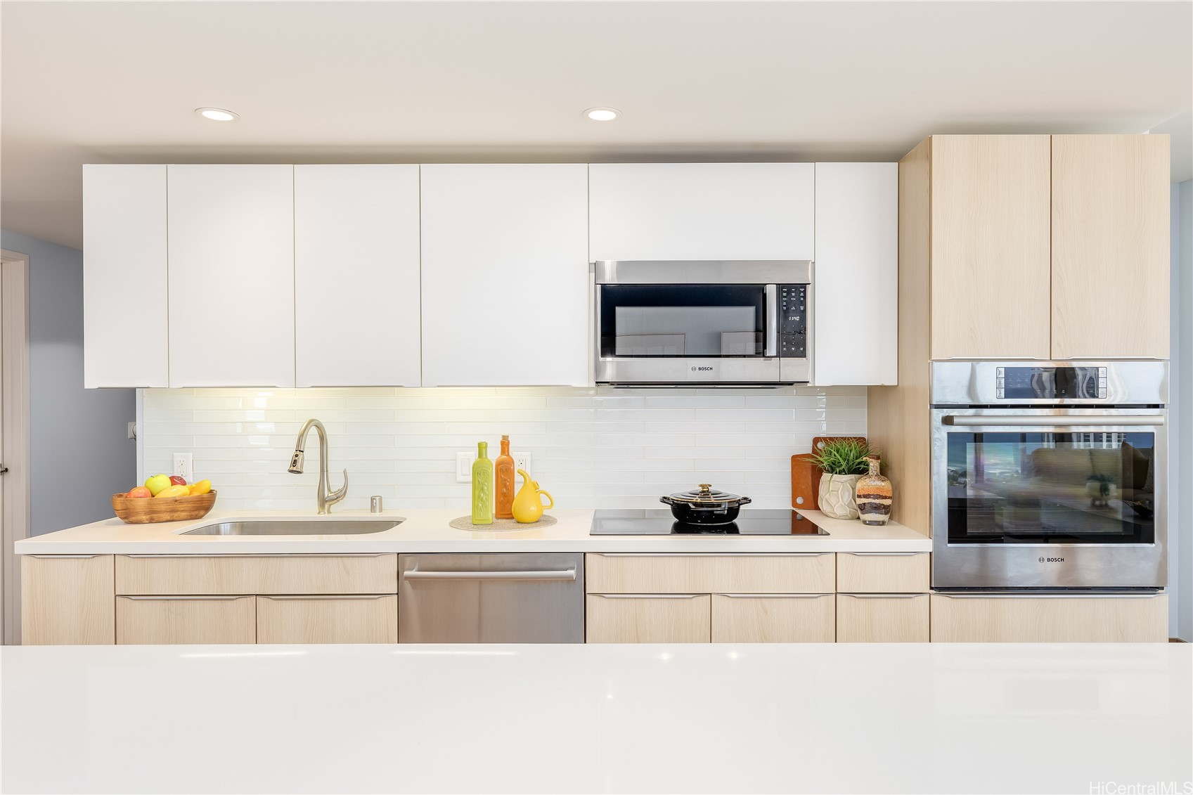 888 Kapiolani Boulevard 3805