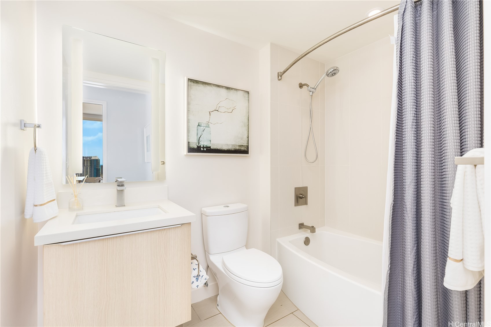 888 Kapiolani Boulevard 3805