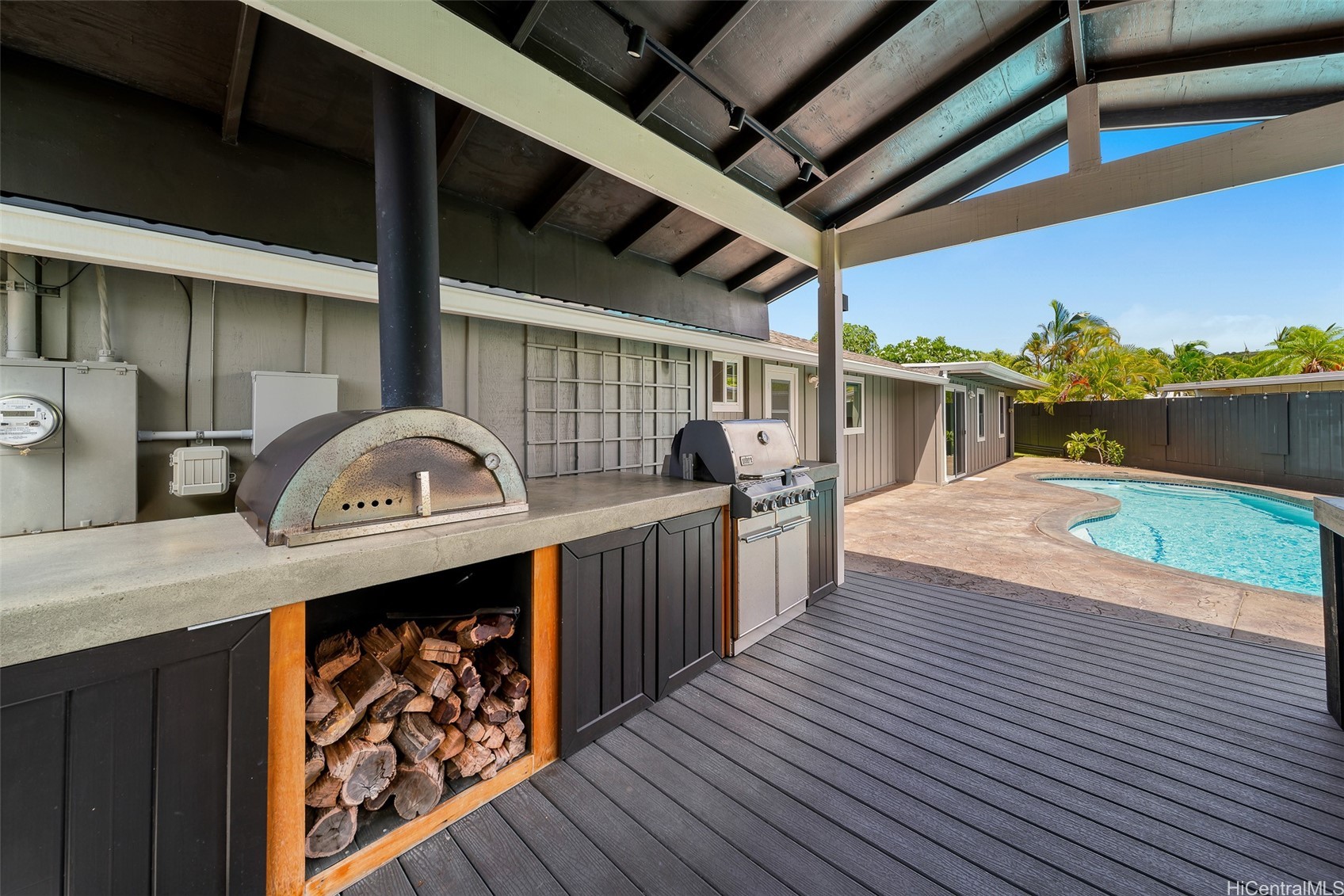 1127 Lauloa Street