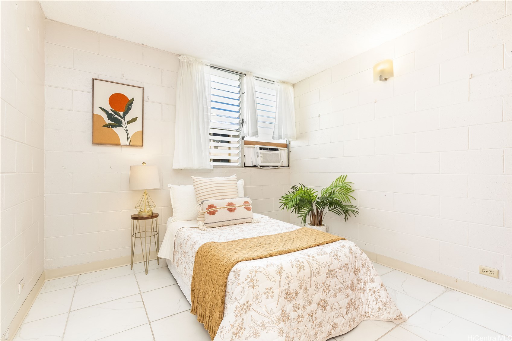 1425 Kaumualii Street C220
