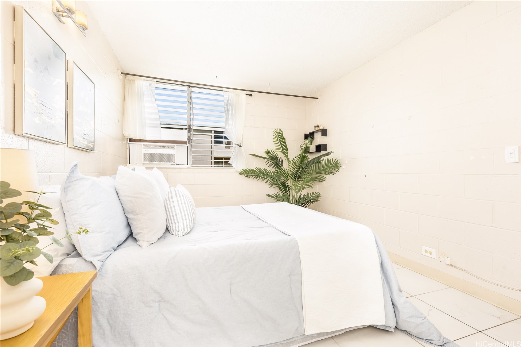 1425 Kaumualii Street C220