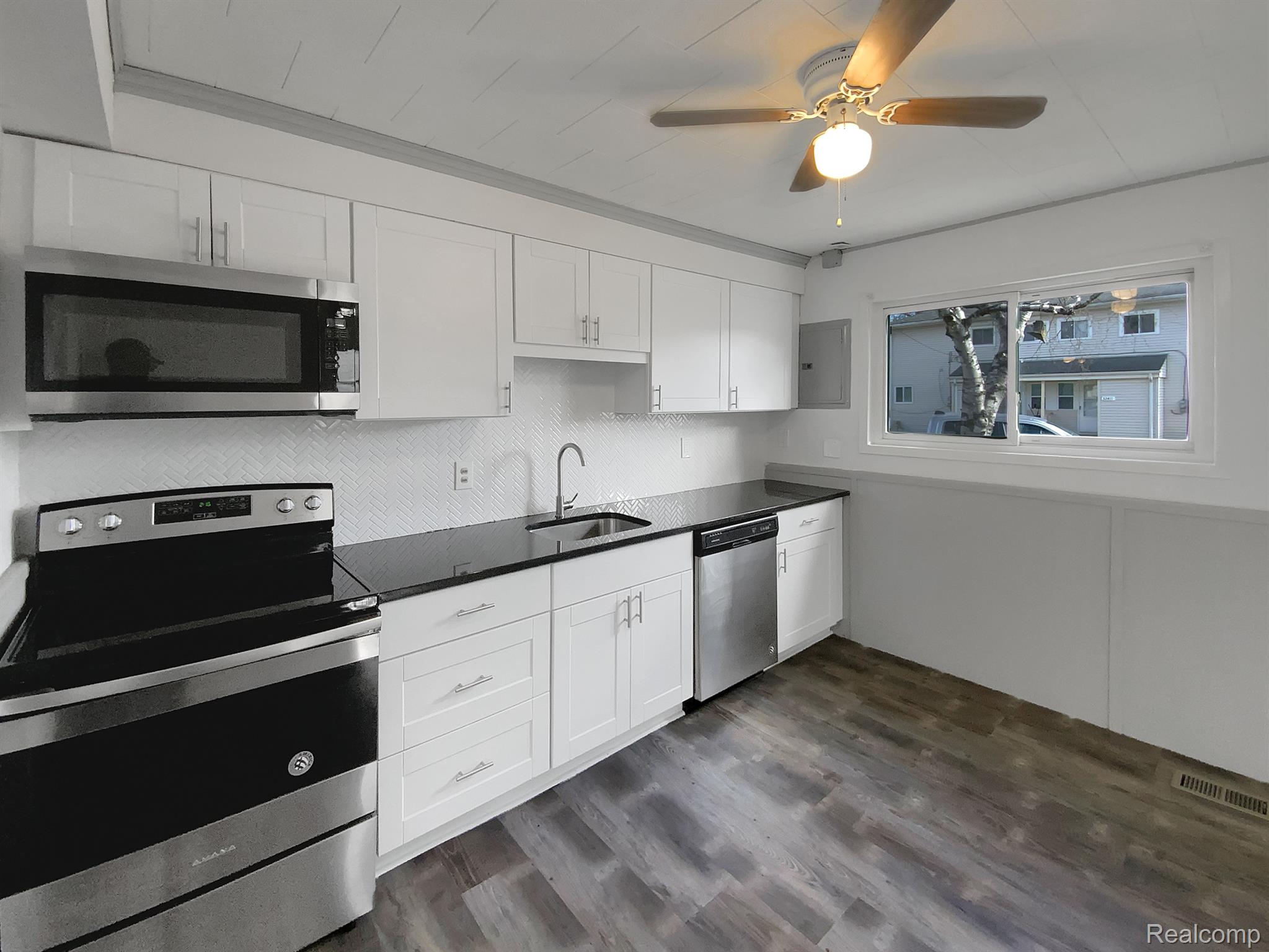 32410 MUSKEGON