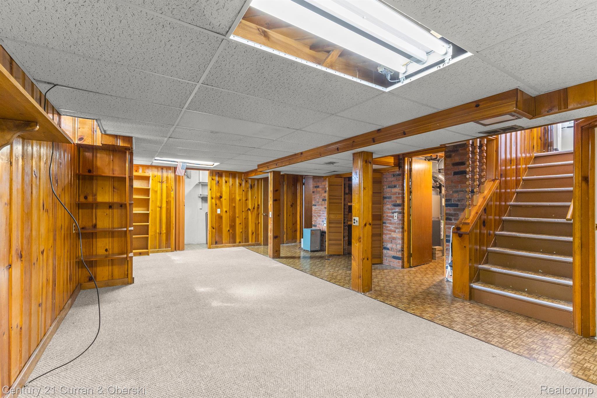 9876 ROSEDALE Boulevard