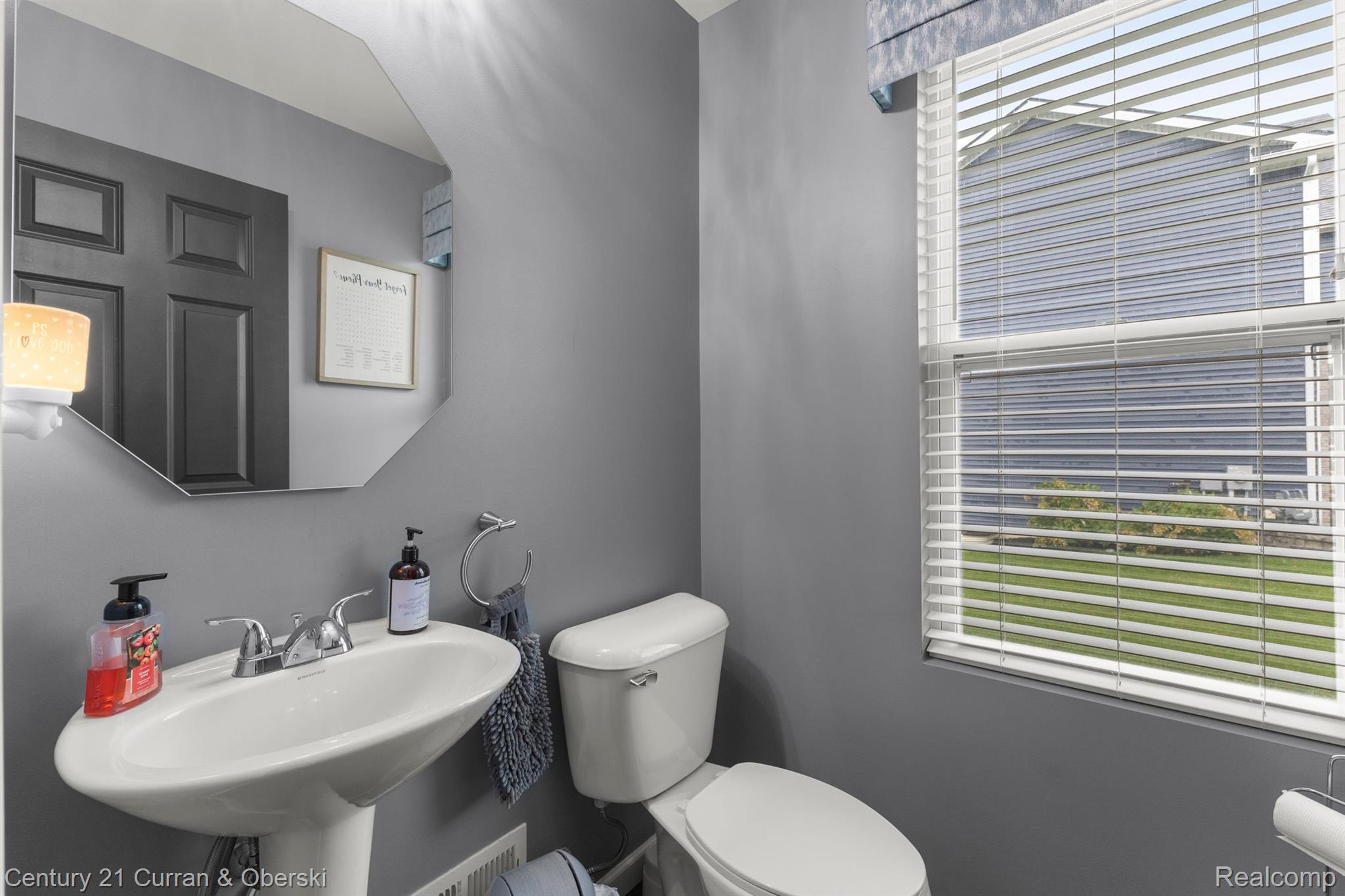 28601 APPLE BLOSSOM Drive