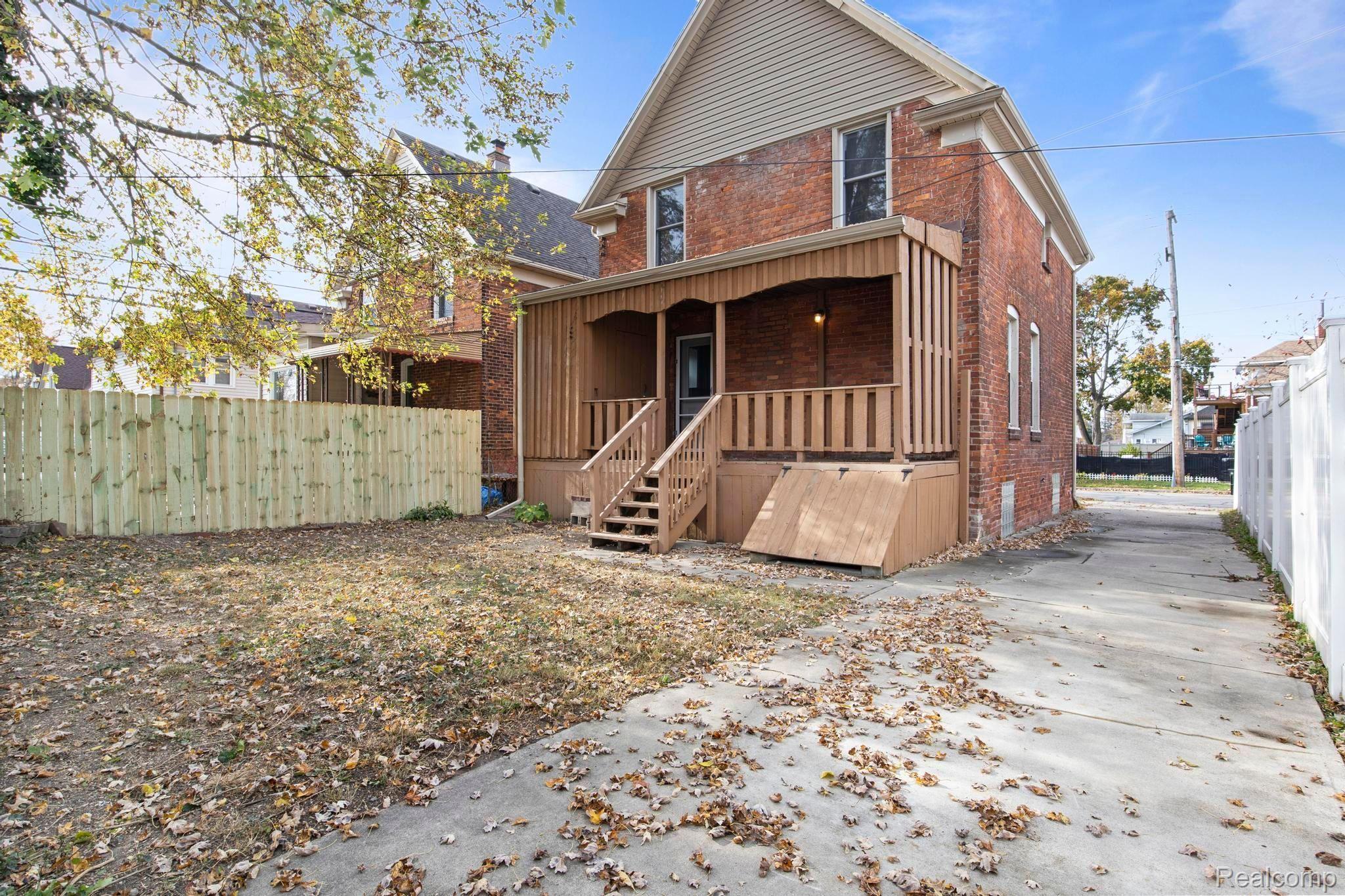 2519 3RD Street